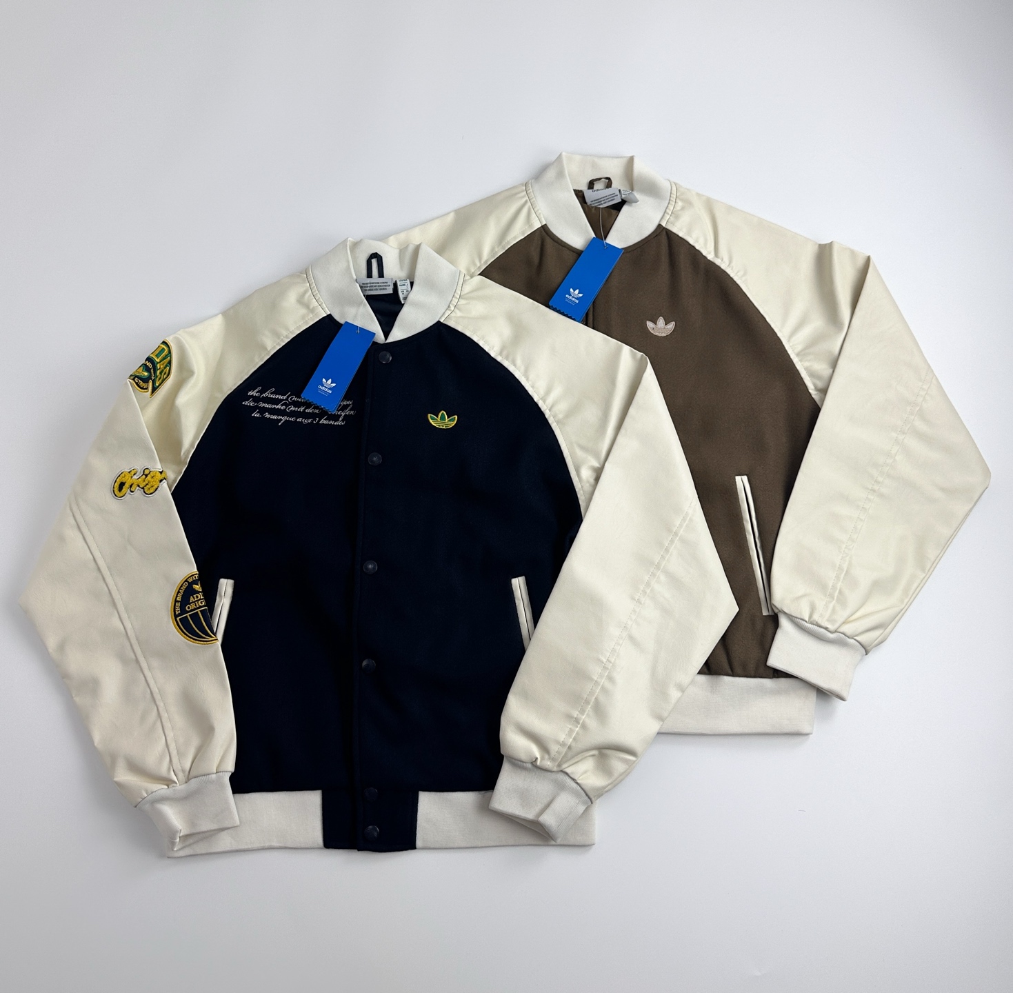 Chaqueta Bomber Adidas Oversize Unisex con Diseño Bordado y Detalles Premium
