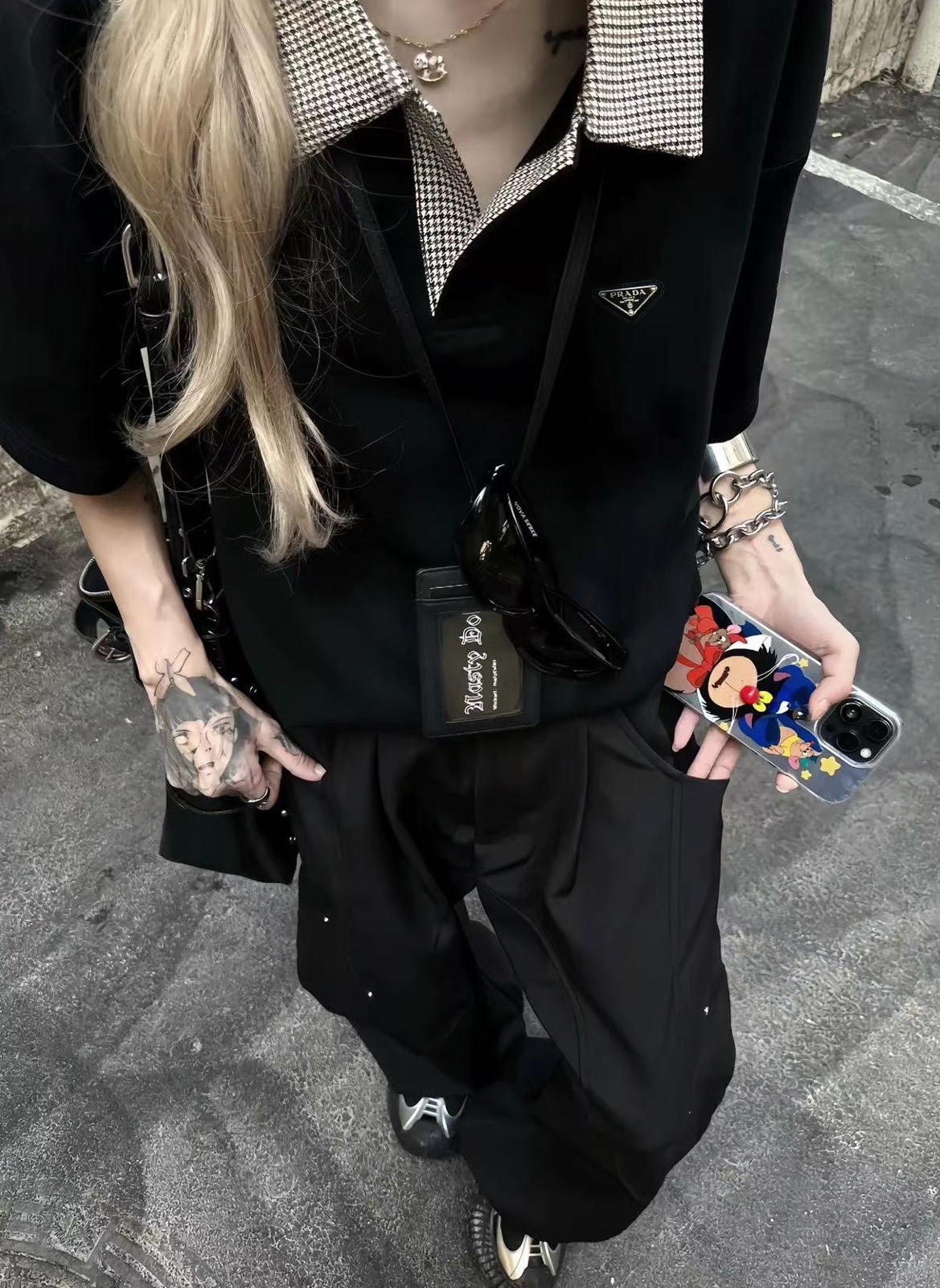 Prada قميص بولو فضفاض بأكمام قصيرة بنمط مربعات كلب