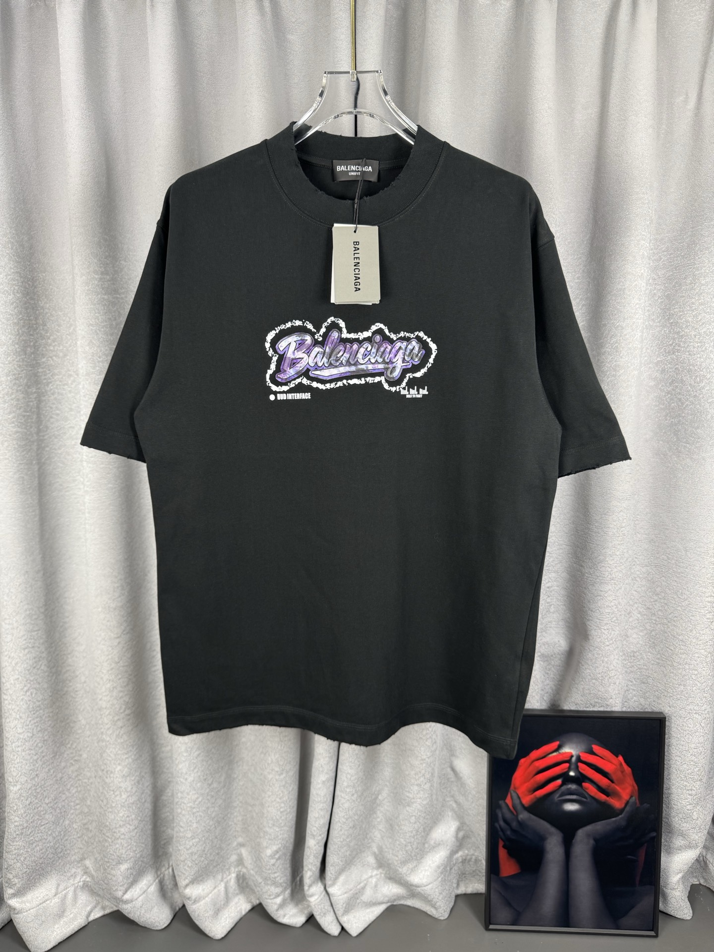 P100 BLCG Balenciaga presenta el logotipo bordado en relieve de color púrpura 2026 nueva primavera de manga corta Conce…