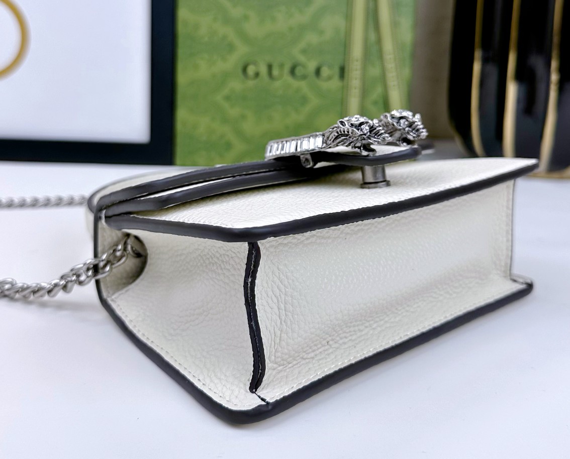 Dionysusシリーズ迷你手提包 - 高級感溢れる緑のレザーと水晶アクセント