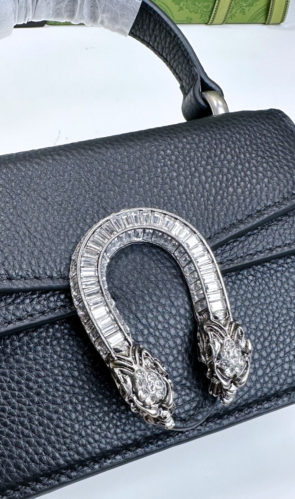 Dionysusミニ手提げバッグ - グリーンレザーと水晶の豪華なデザイン