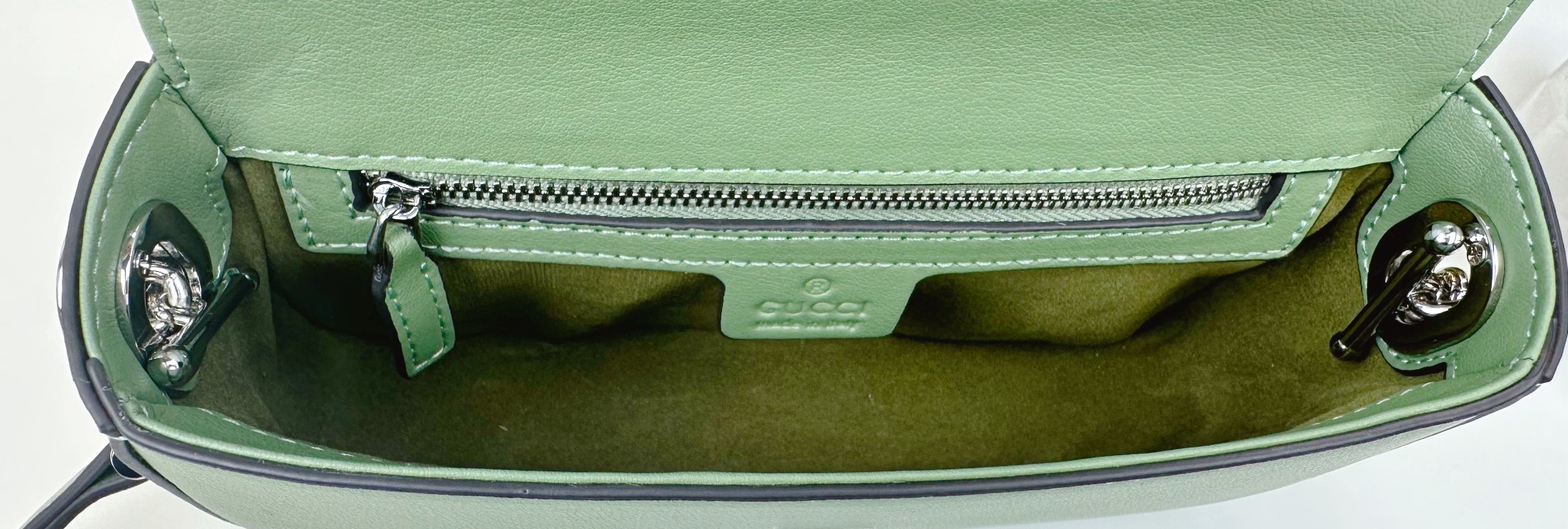 Gucci Petite GGシリーズ迷你肩背包 - 柔らかい白色レザーと双Gデザイン