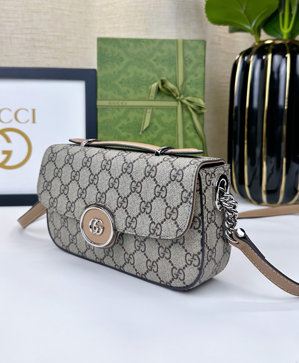 ブランド名 Petite GGシリーズ迷你肩背包 - 洗練されたデザインと機能性