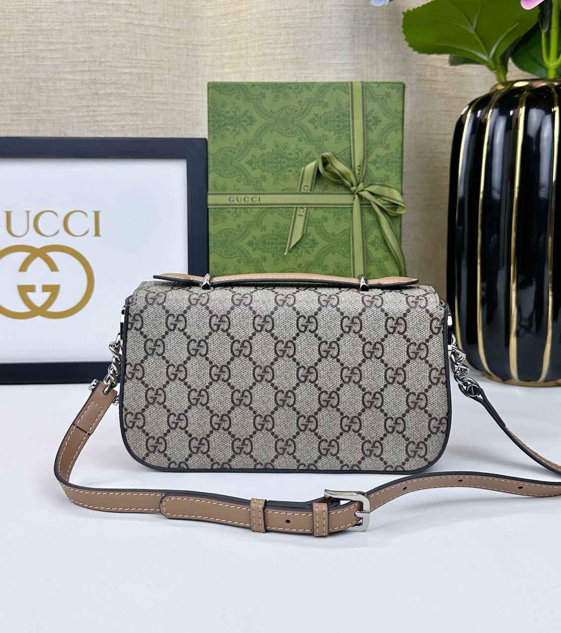 ブランド名 Petite GGシリーズ迷你肩背包 - 洗練されたデザインと機能性