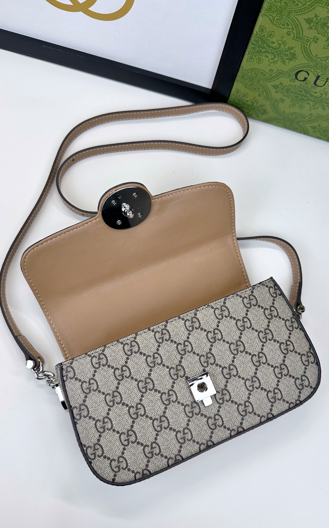 ブランド名 Petite GGシリーズ迷你肩背包 - 洗練されたデザインと機能性