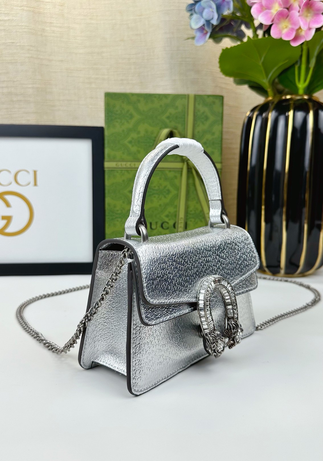 Dionysusシリーズ迷你手提包 - 緑の革と水晶装飾のラグジュアリーデザイン