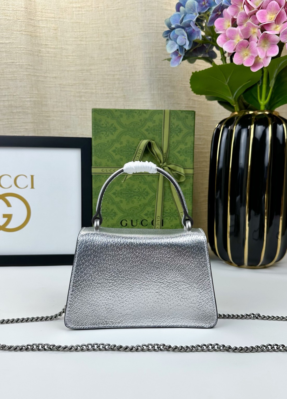 Dionysusシリーズ迷你手提包 - 緑の革と水晶装飾のラグジュアリーデザイン