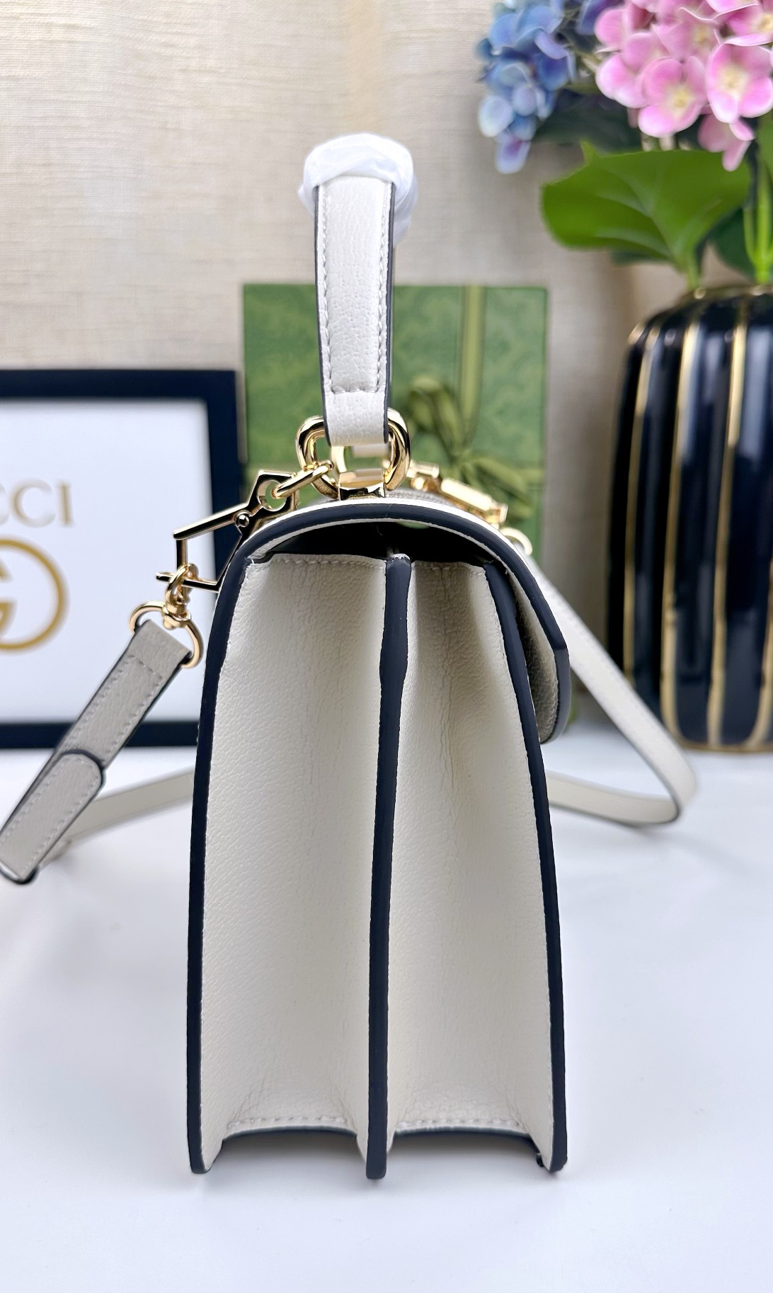 Gucci Ophidiaシリーズ エピローグ手提げバッグ - レトロなデザインとモダンな美学