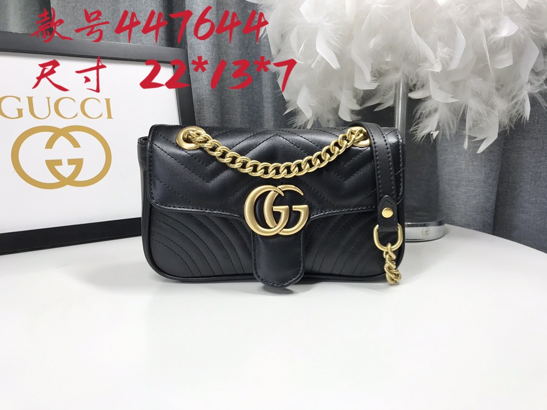 Gucci GG Marmont 小号 美しいレザーショルダーバッグ