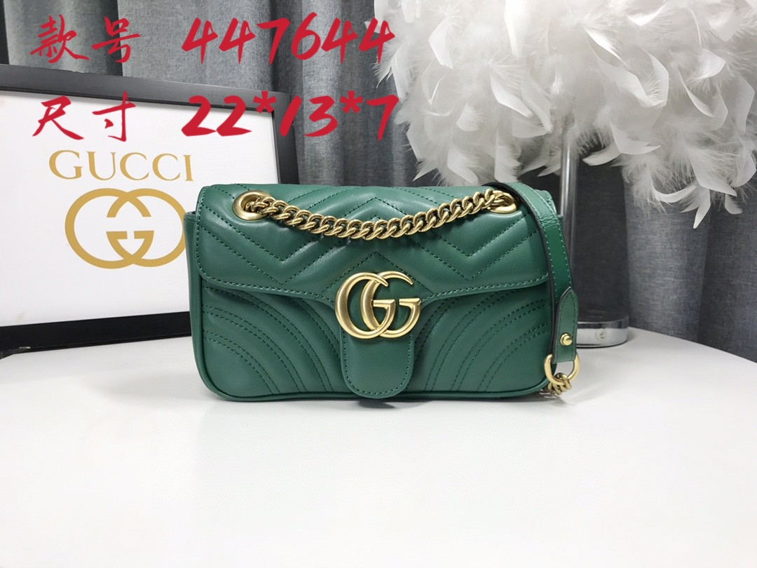 Gucci GG Marmont 小号 美包 - エレガントなデザインと高級革使用