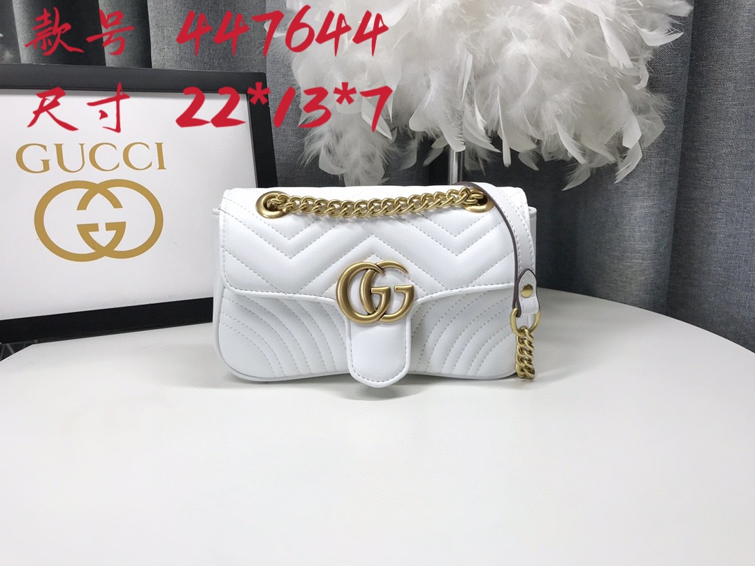 Gucci GG Marmont 小号美包 - 優雅なデザインと実用性