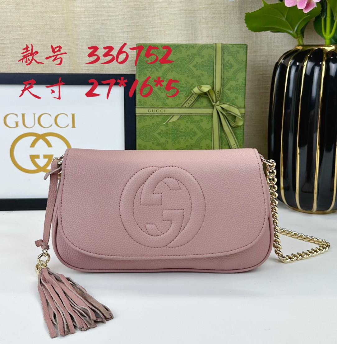 Gucci GG Marmont ショルダーバッグ 美しいデザイン