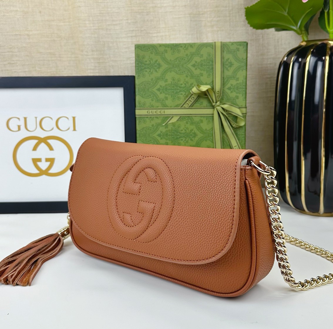 Gucci GG Marmont バッグ - 優雅なデザインと実用性を兼ね備えたアイテム