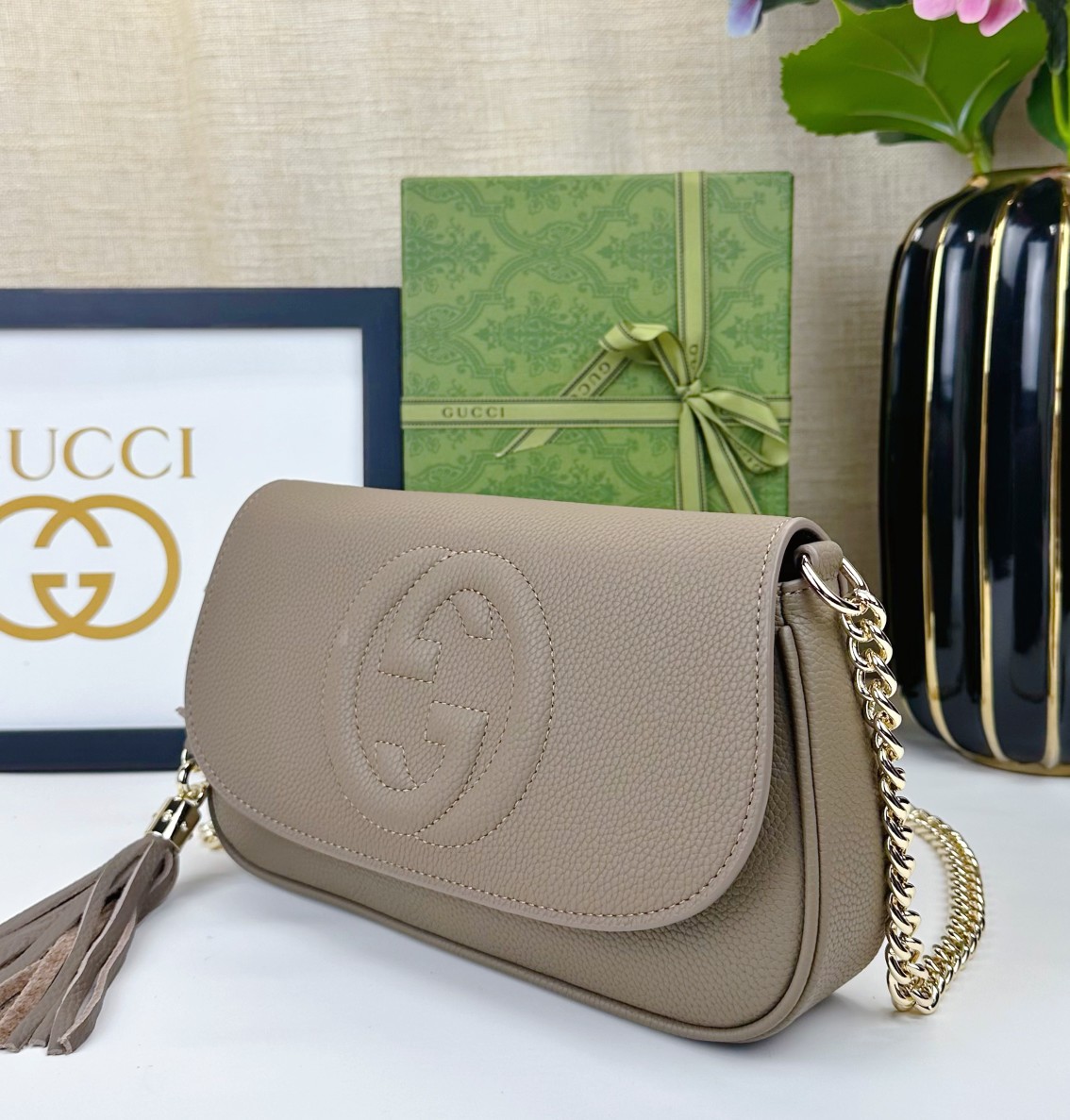 Gucci GG Marmont 美包 大象灰 色のエレガントデザイン
