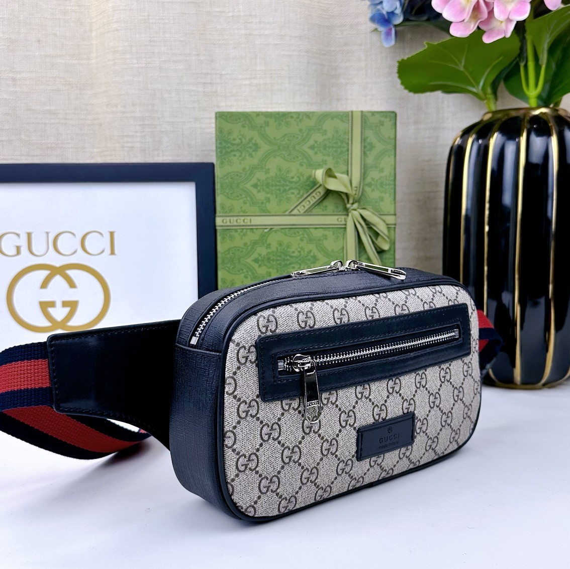 ‼Belt Bag 腰包以超舒适的柔软GG Supreme高级人造帆布制成的小包可调节腰带是Gu特有品牌