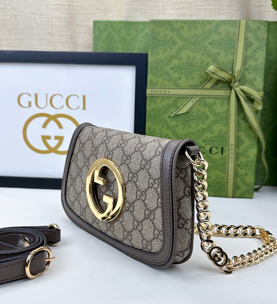 Gucci Blondie 腋下包 - 高品質な原厂皮老花と2本の替え肩紐付き