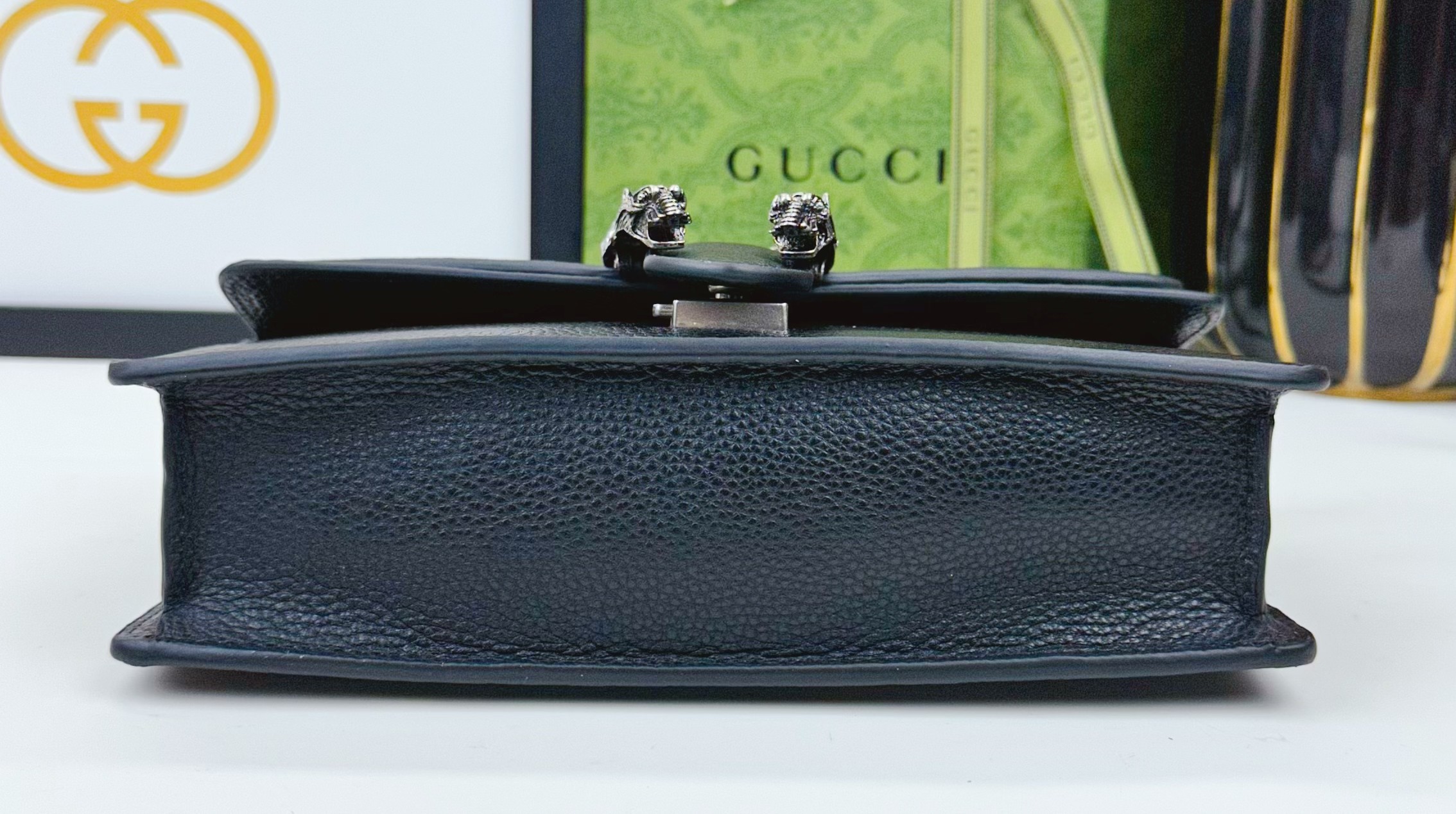 GG Dionysus 中号新酒神 ブラック荔枝全皮バッグ