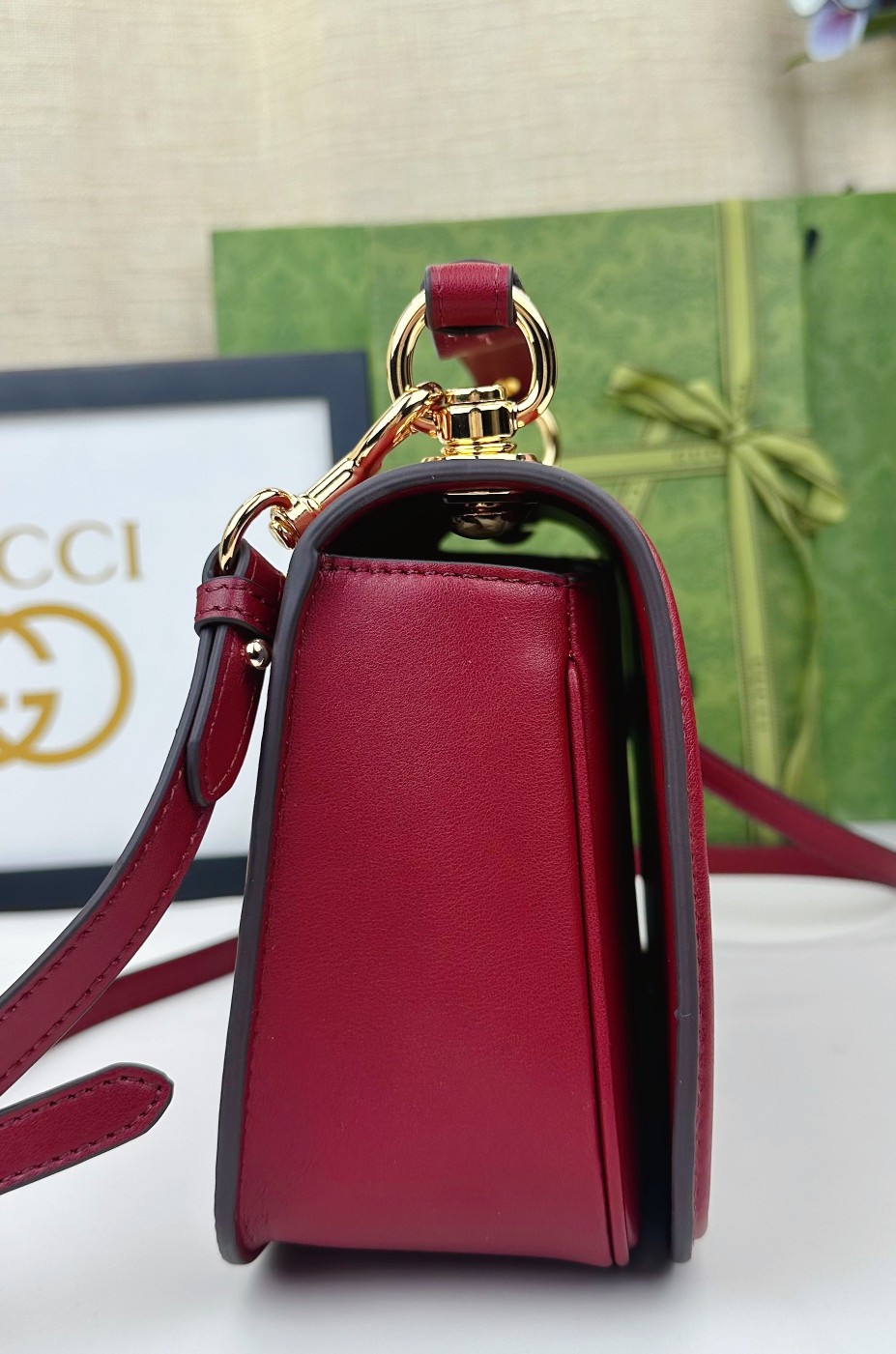 G家新款ダブルGデザイン手袋 - モダンなスタイルと高級感