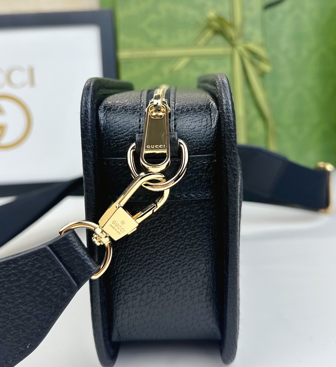 Gucci Ophidia中号トートバッグ - クラシックGGキャンバス