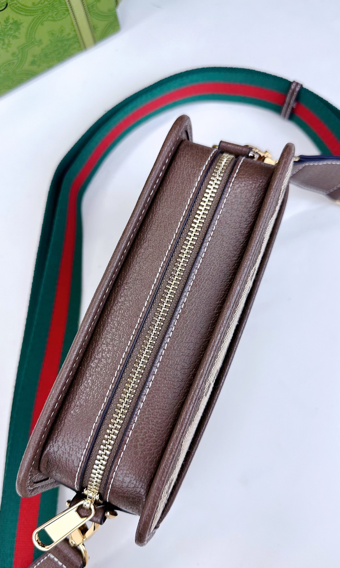 Gucci Ophidia 中号托特包 - GG帆布と黒色皮革の洗練