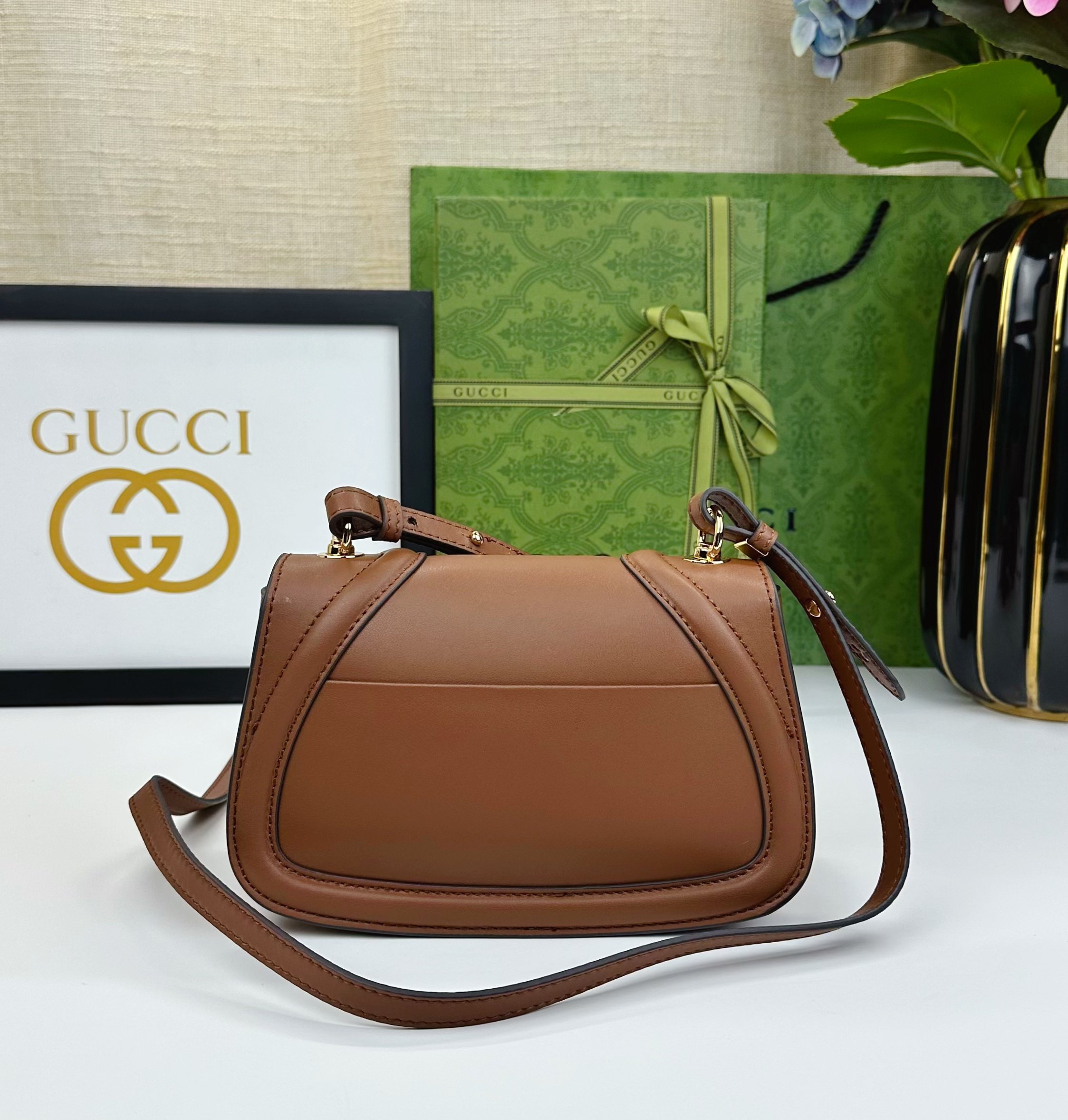 Gucci Blondieシリーズ迷你肩背包 - クラシックデザインと現代の融合