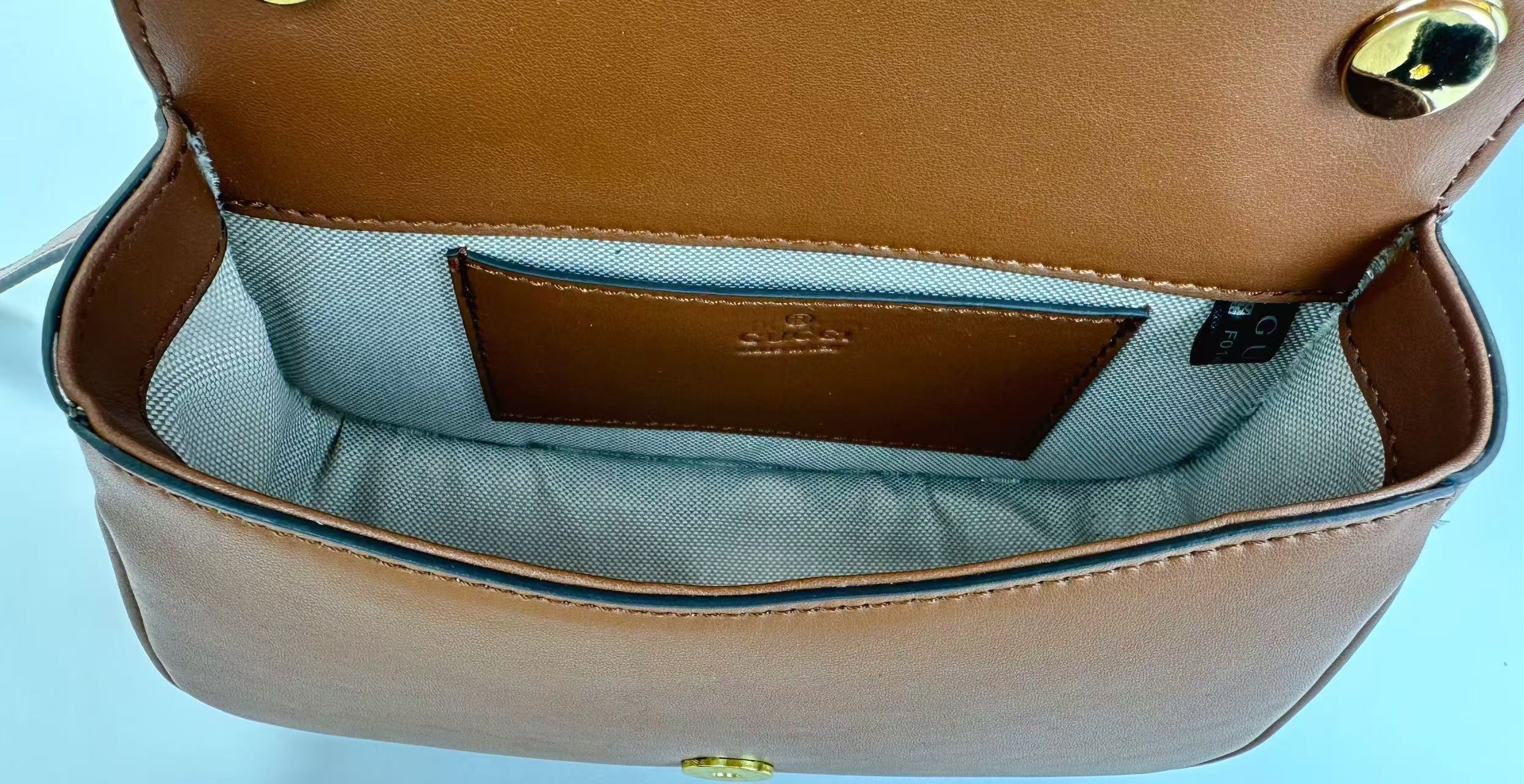 Gucci Blondieシリーズ迷你肩背包 - クラシックデザインと現代の融合