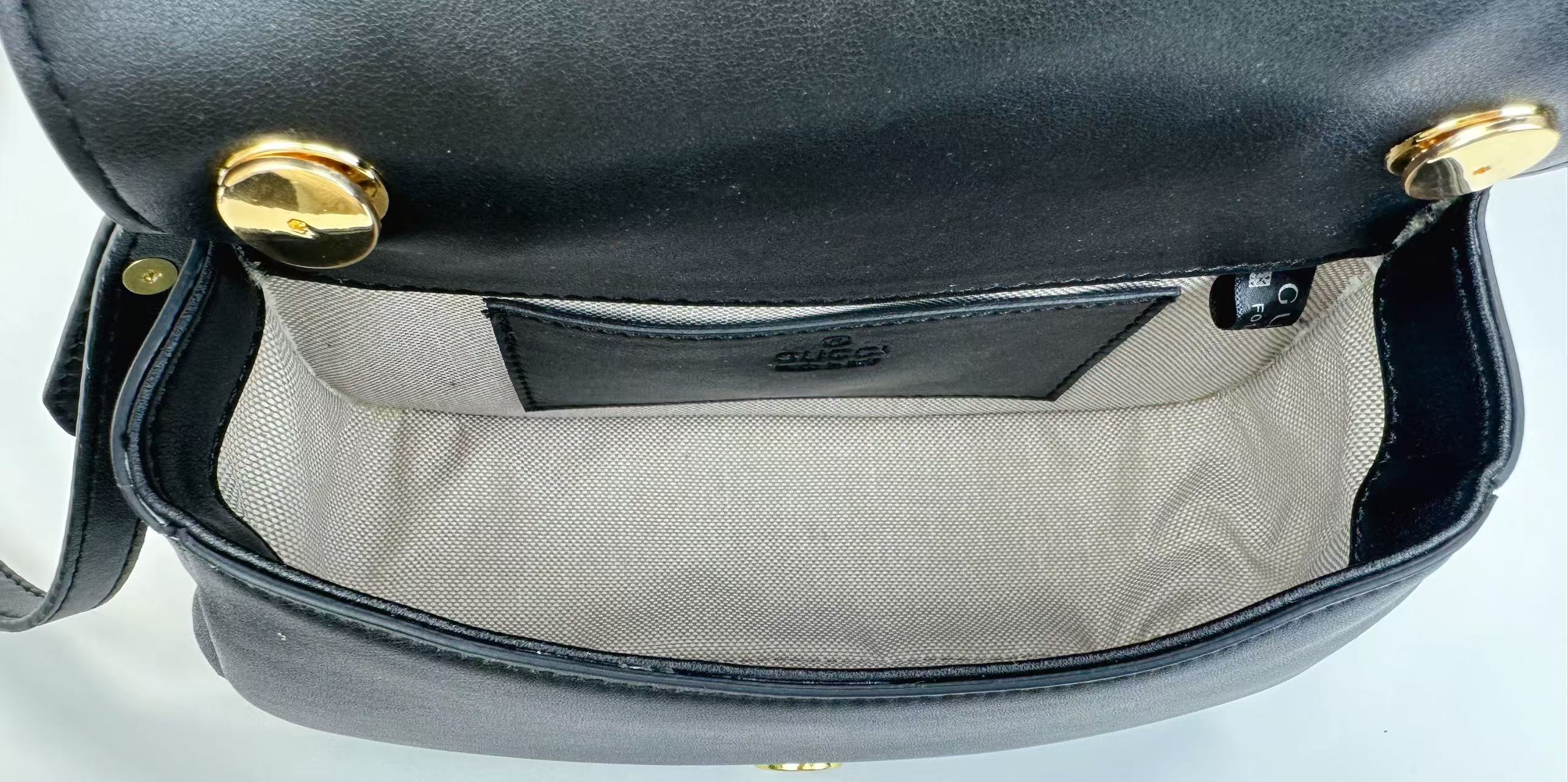 Gucci Blondie ミニ肩背包 - クラシックデザインと現代スタイルの融合