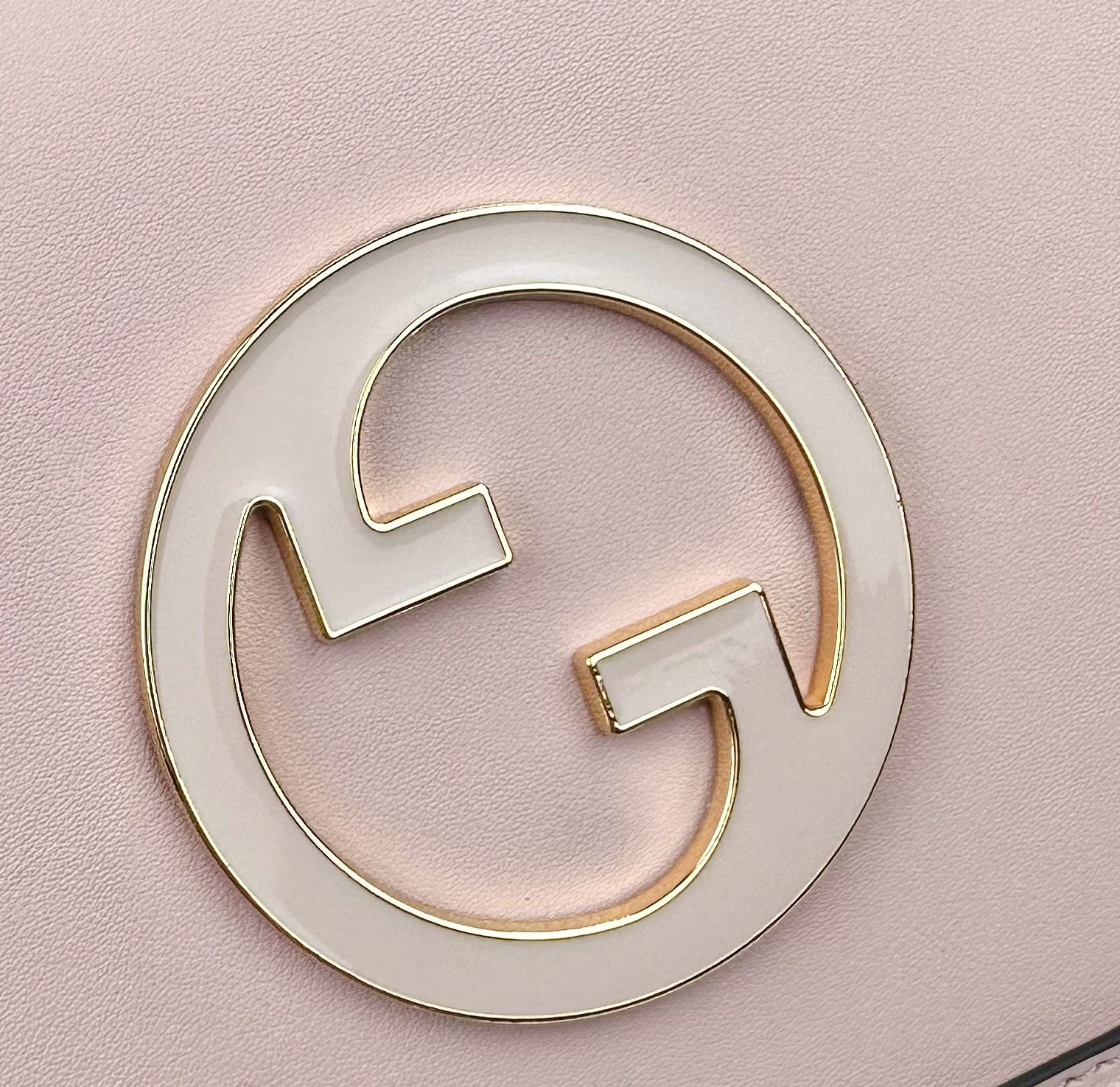 Gucci Blondie小号肩背包 - 浅粉色のエレガンス