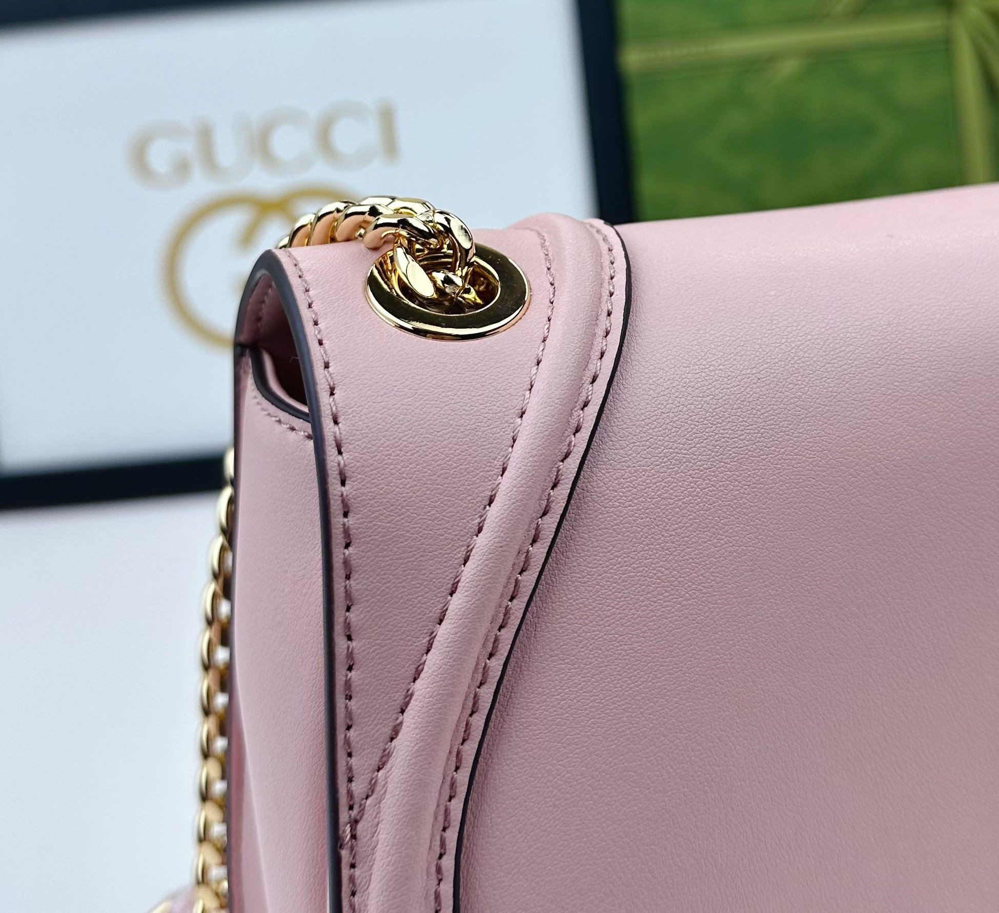 Gucci Blondie小号肩背包 - 浅粉色のエレガンス