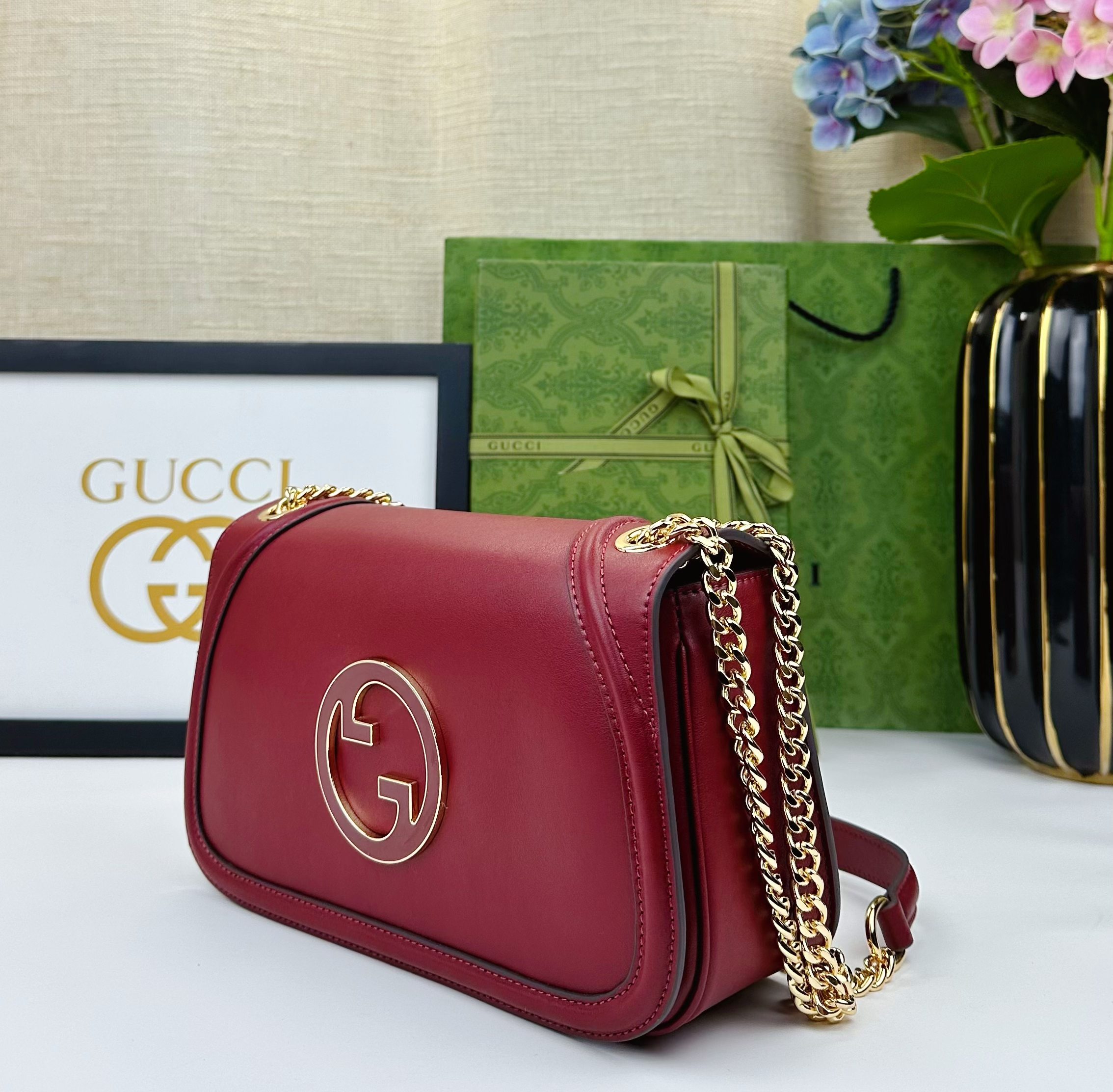 Gucci Blondie小号肩背包 - 浅粉色の魅力とクラシックなデザイン