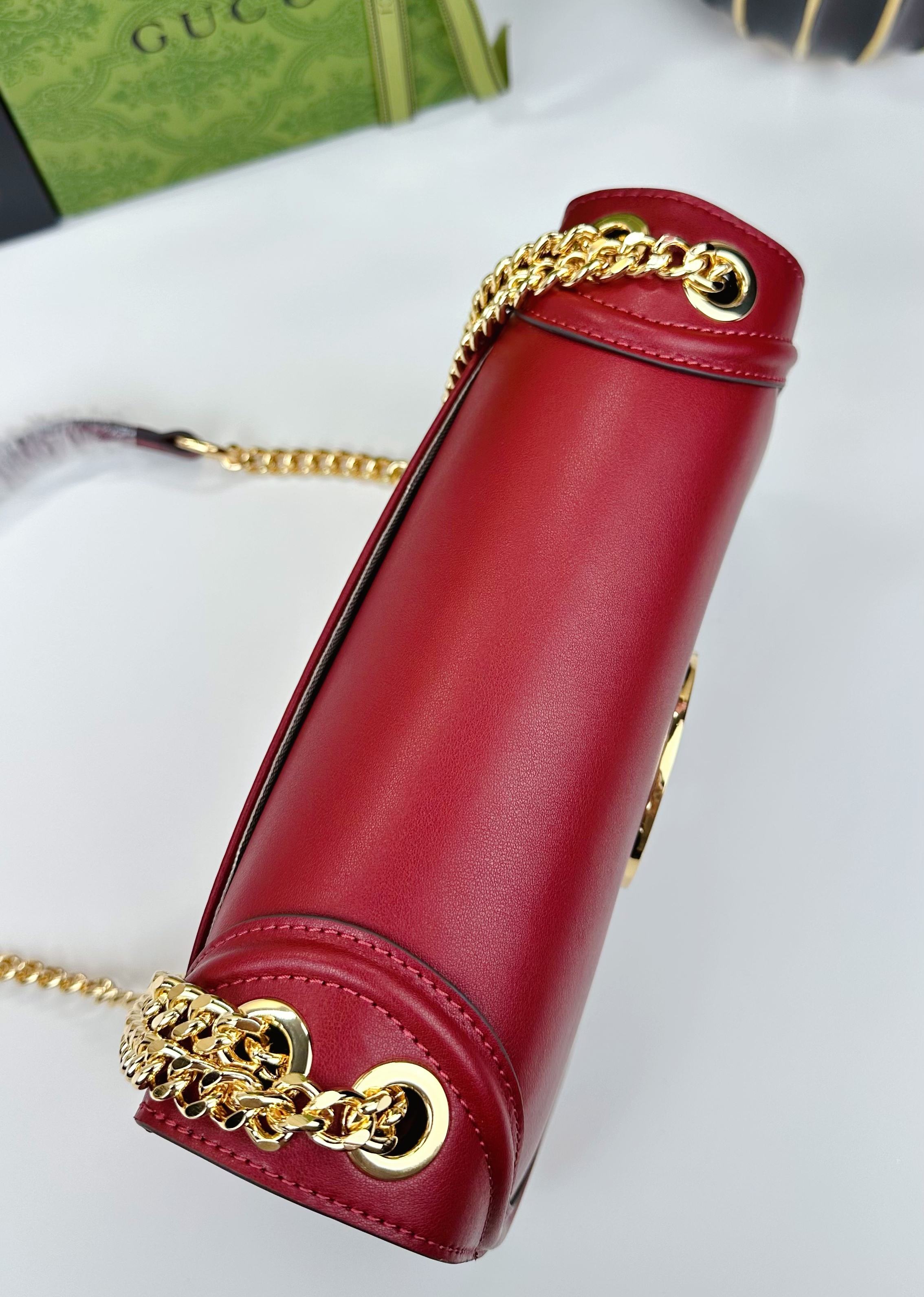 Gucci Blondie小号肩背包 - 浅粉色の魅力とクラシックなデザイン