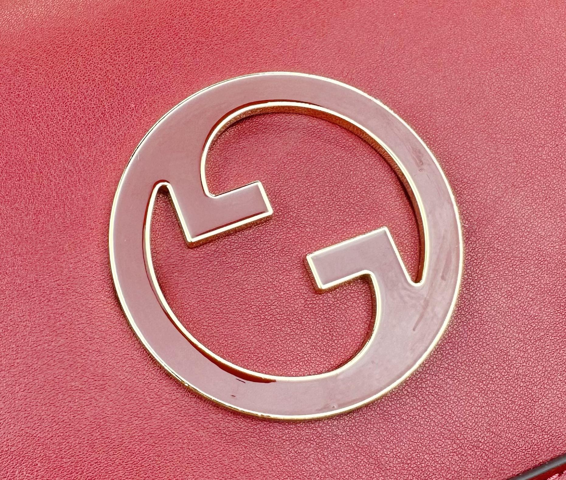 Gucci Blondie小号肩背包 - 浅粉色の魅力とクラシックなデザイン