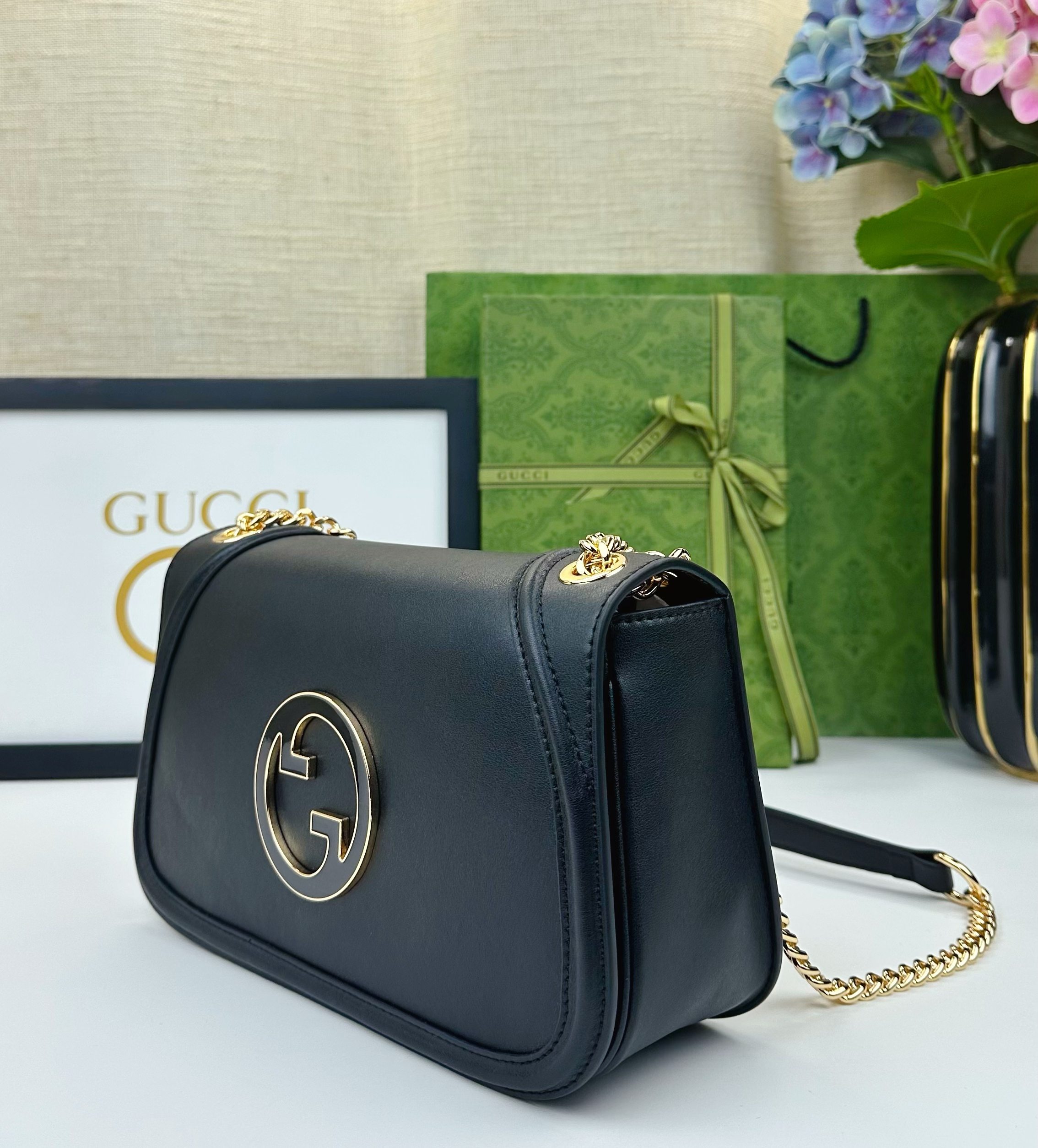 Gucci Blondie 小号肩背包 - 浅粉色レザーとクラシックなデザイン