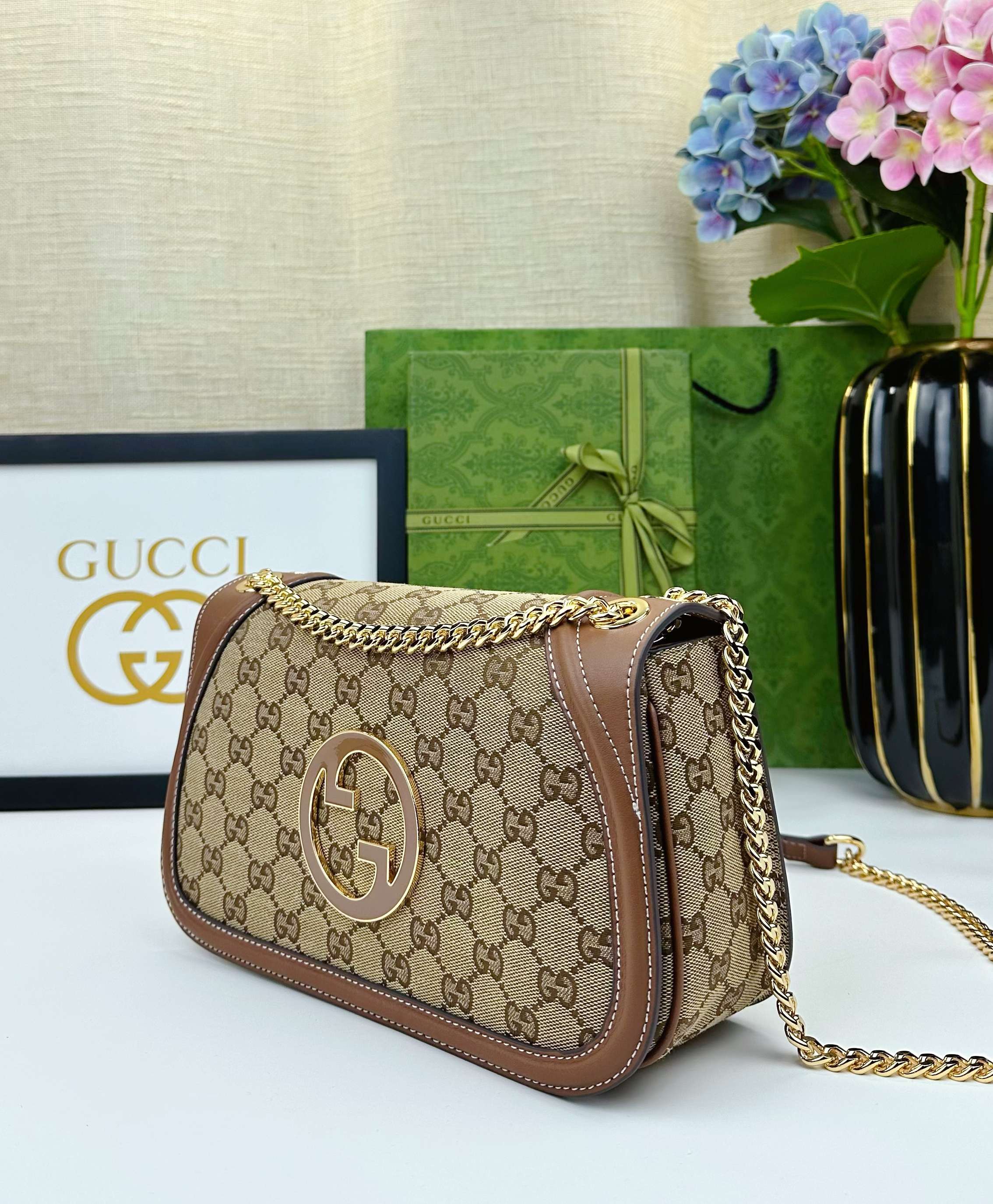 Gucci Blondie小号肩背包 - 浅粉色レザーとクラシックデザインが魅力