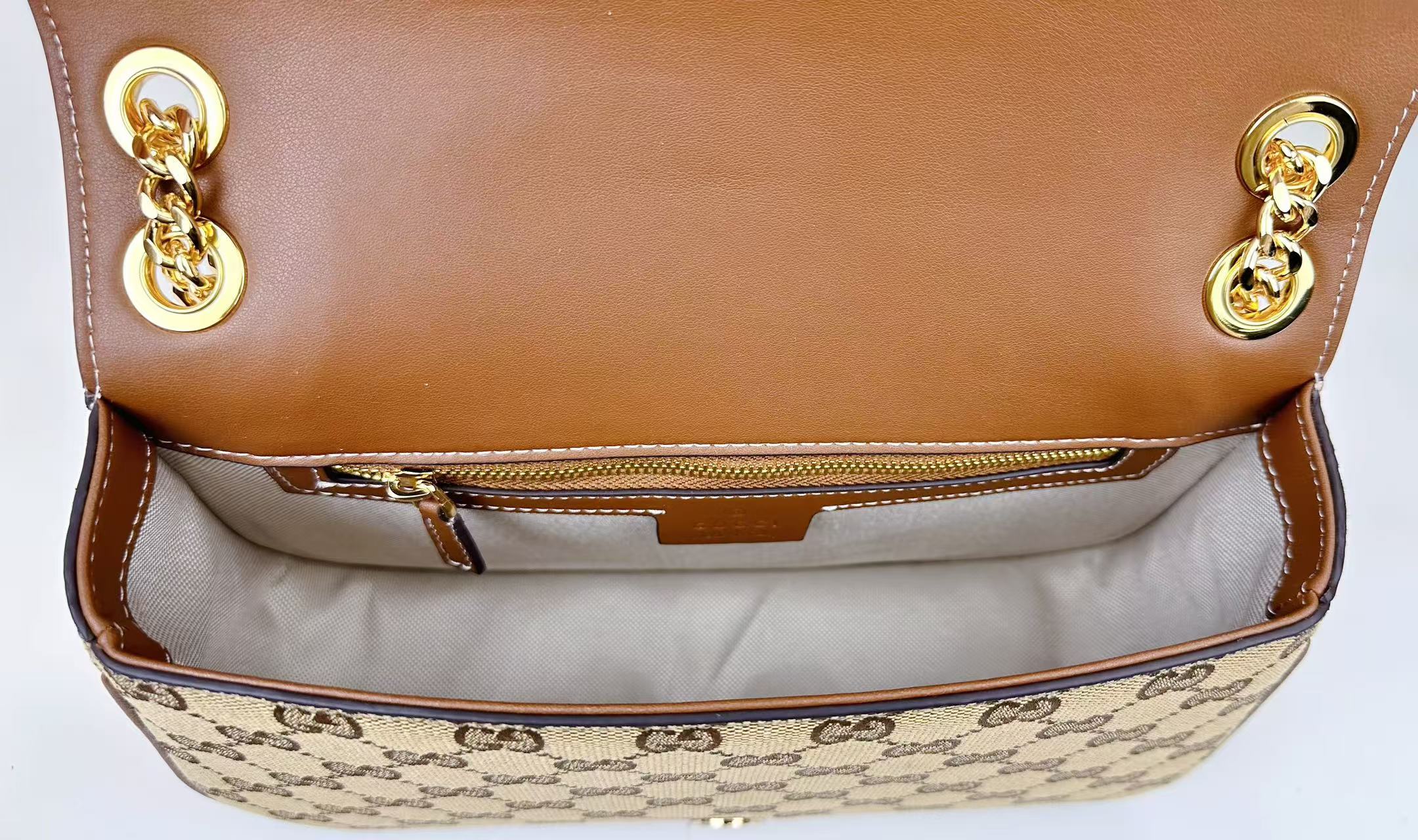 Gucci Blondie小号肩背包 - 浅粉色レザーとクラシックデザインが魅力