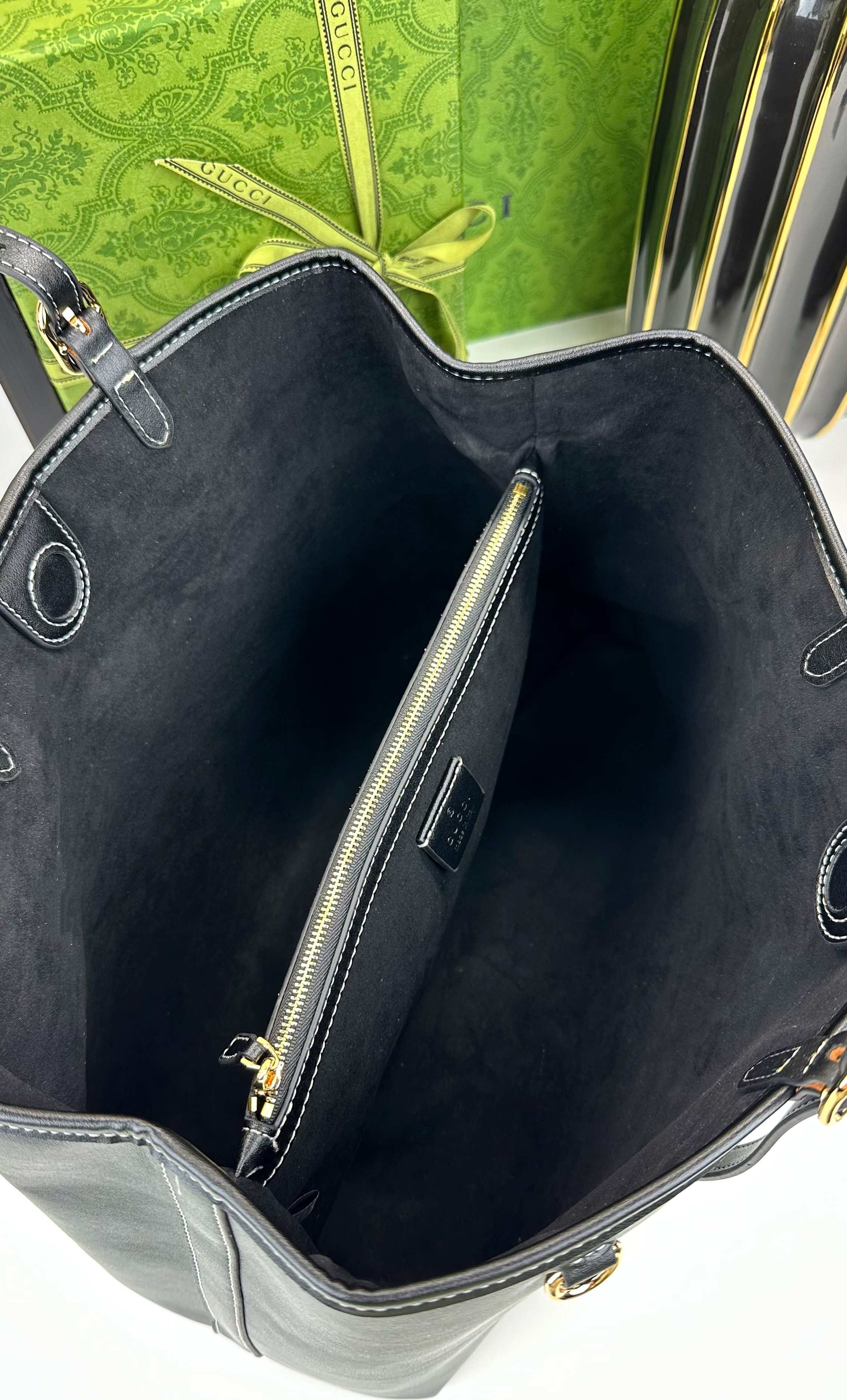 GGロゴショッピングバッグ - スタイリッシュなデザイン