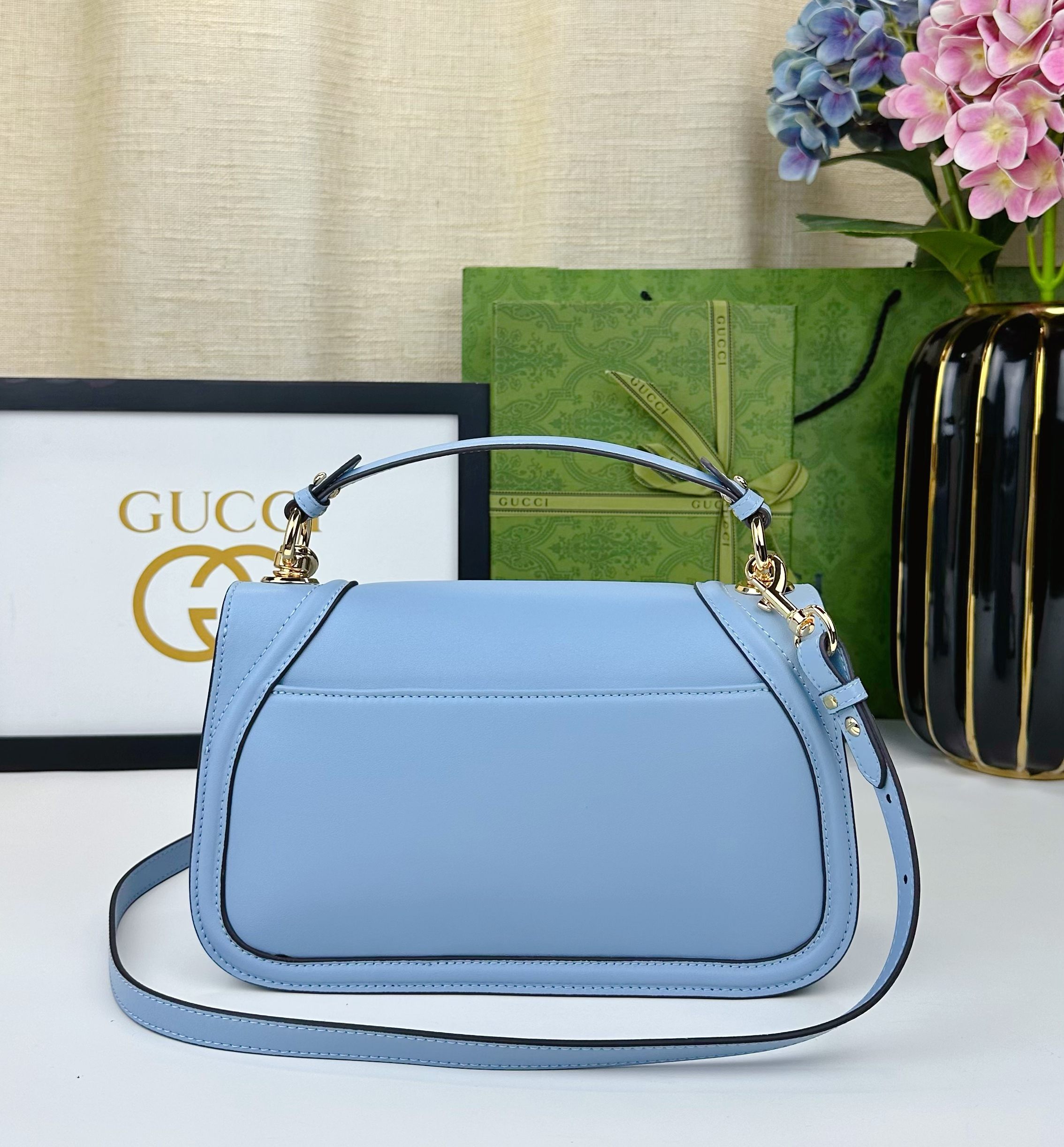 G家新作ダブルGデザインのトートバッグ - スタイリッシュな提手と牛皮製ハードウェア