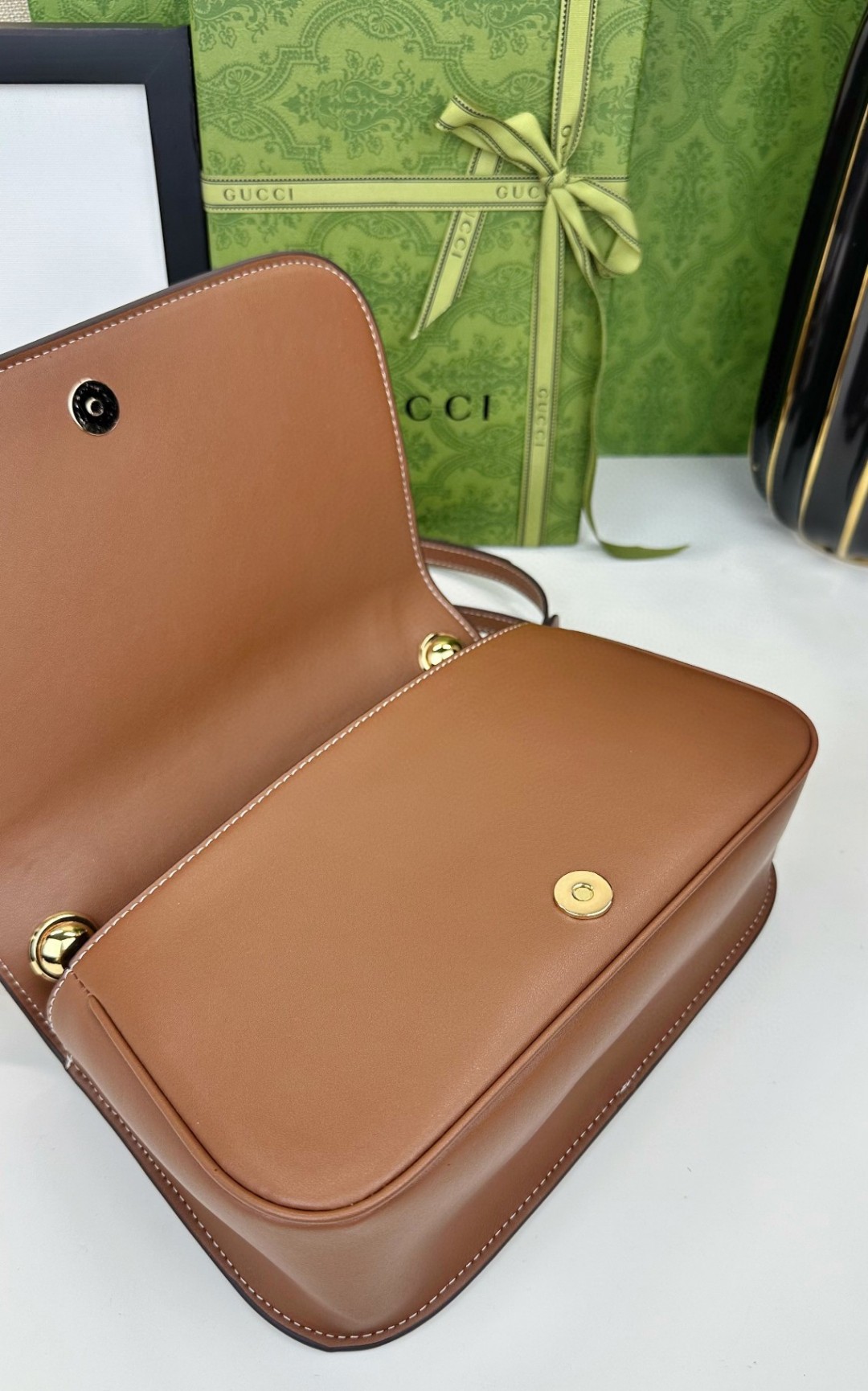 G家新作ダブルGデザインのトートバッグ - スタイリッシュな提手付き