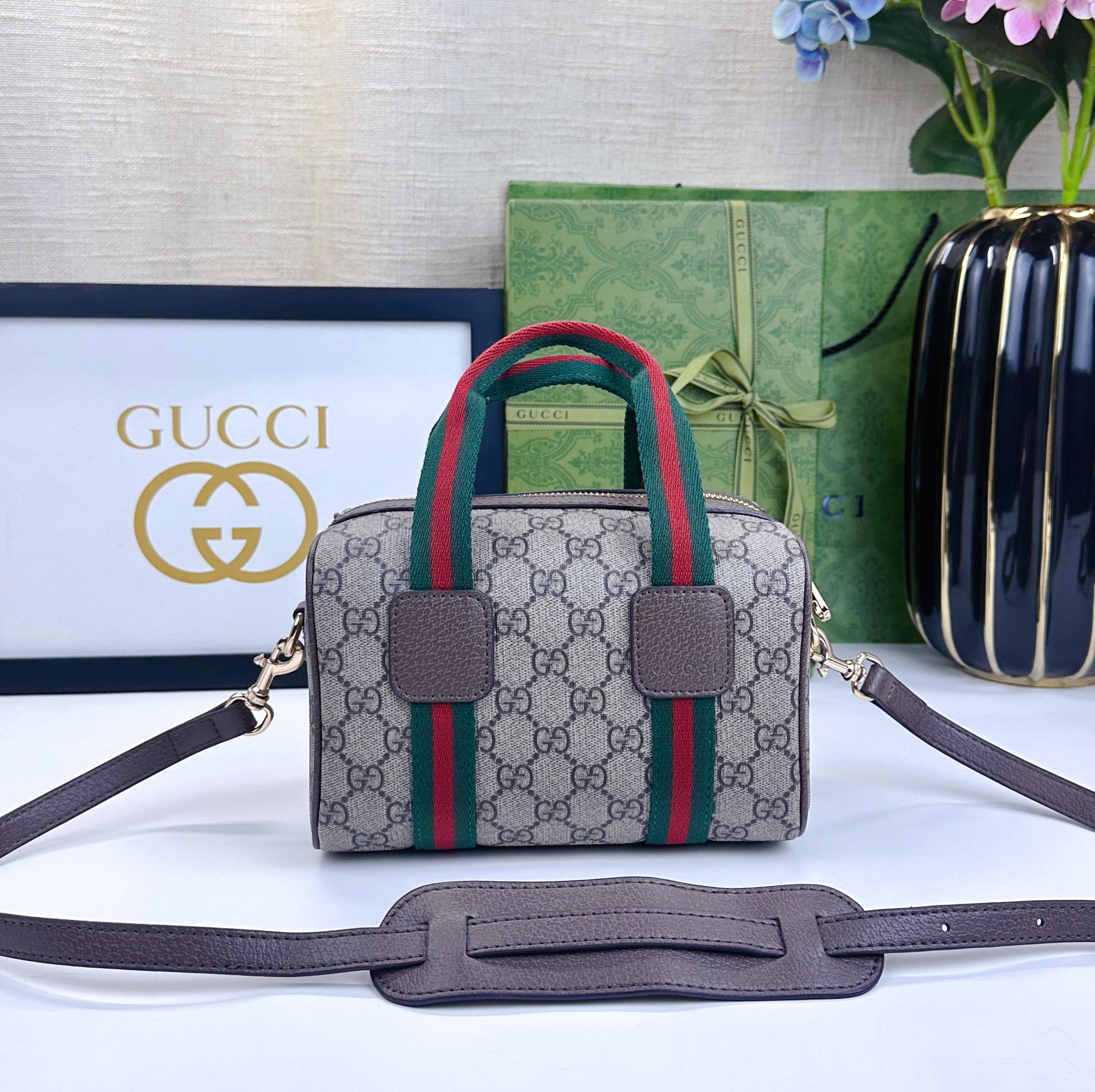 Gucci Mini GG手袋 - クラシックな旅行バッグデザイン