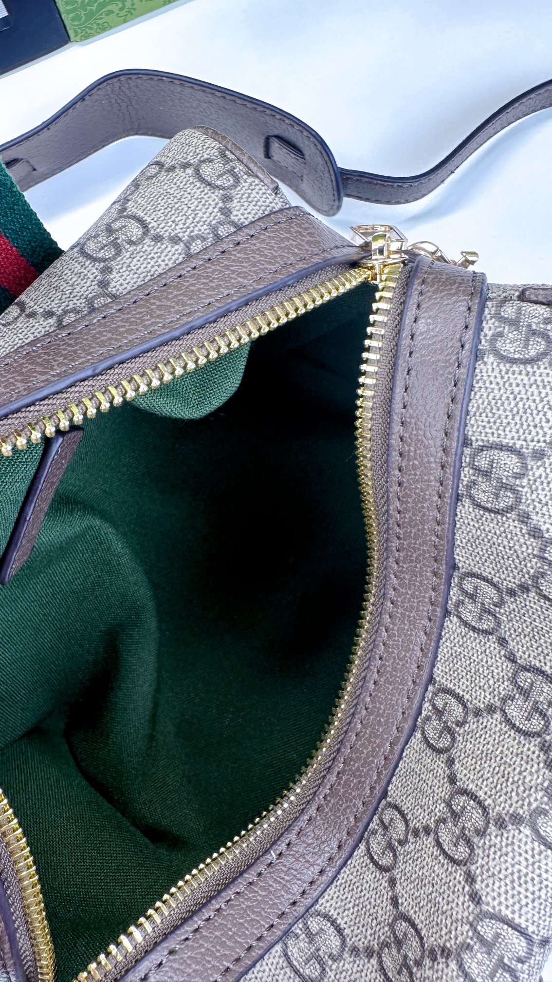 Gucci Mini GG手袋 - クラシックな旅行バッグデザイン