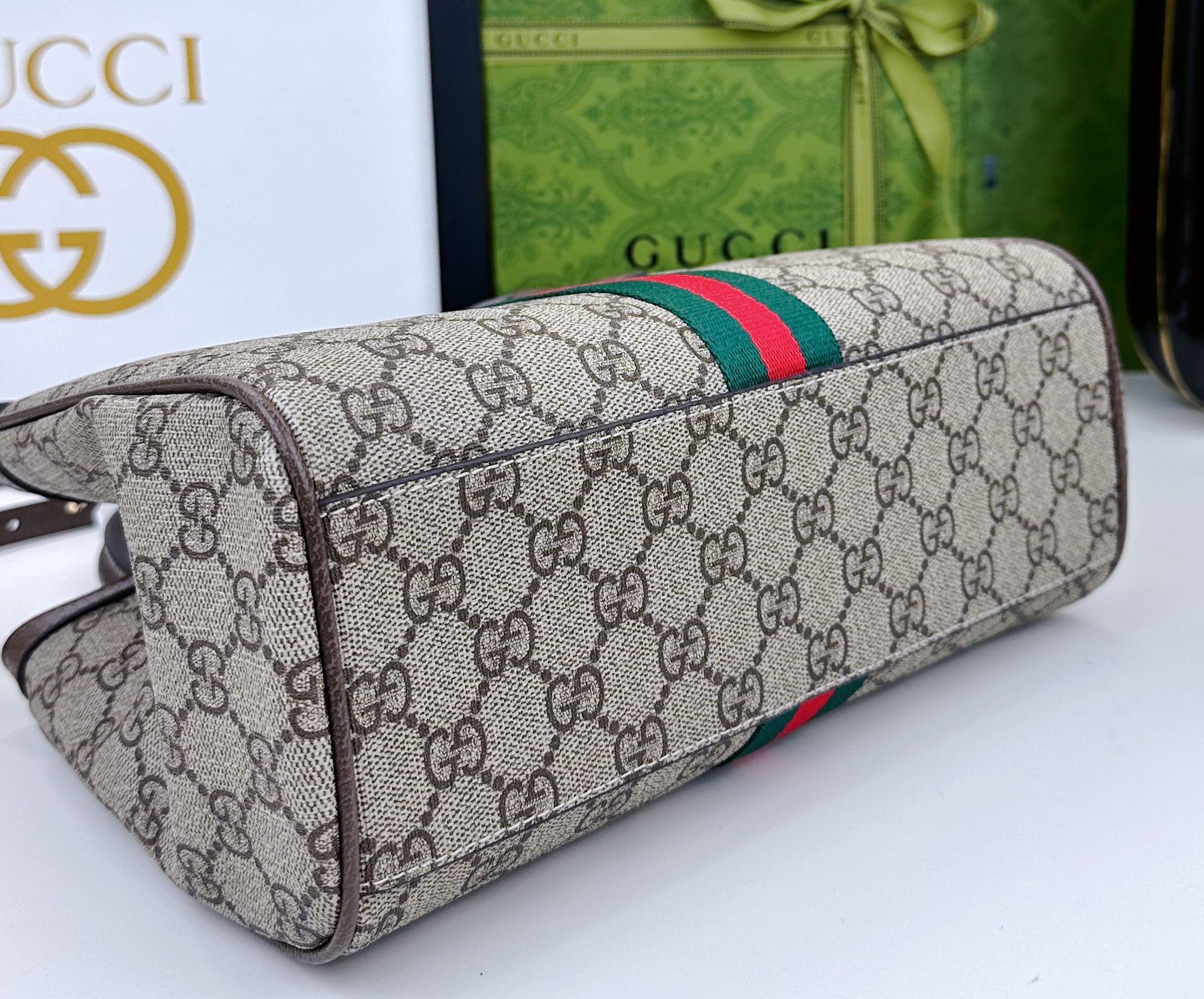 Ophidiaシリーズ新型ソフトバッグ