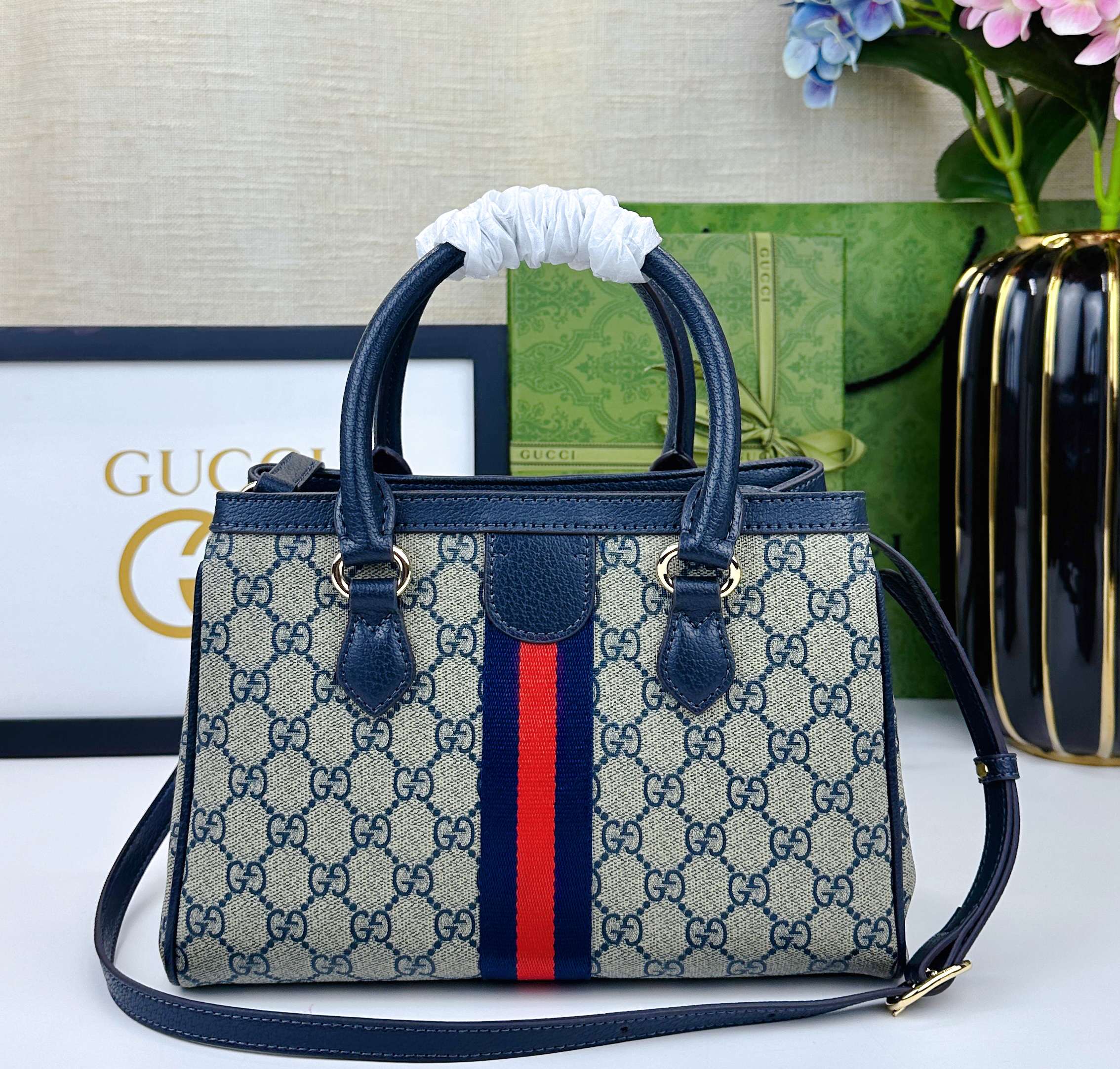 Ophidiaシリーズの新しいデザインソフトレザーバッグ