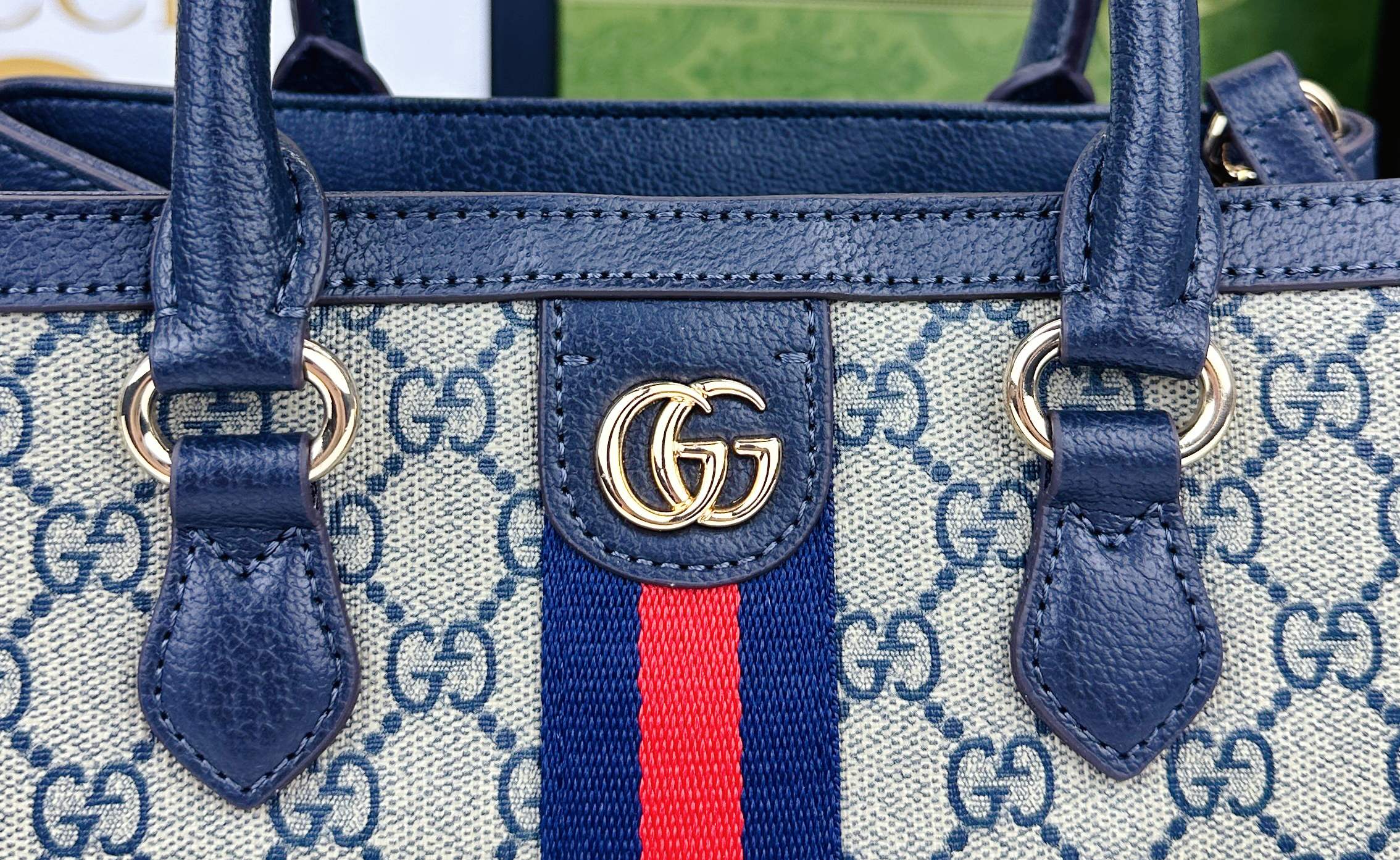 Ophidiaシリーズの新しいデザインソフトレザーバッグ