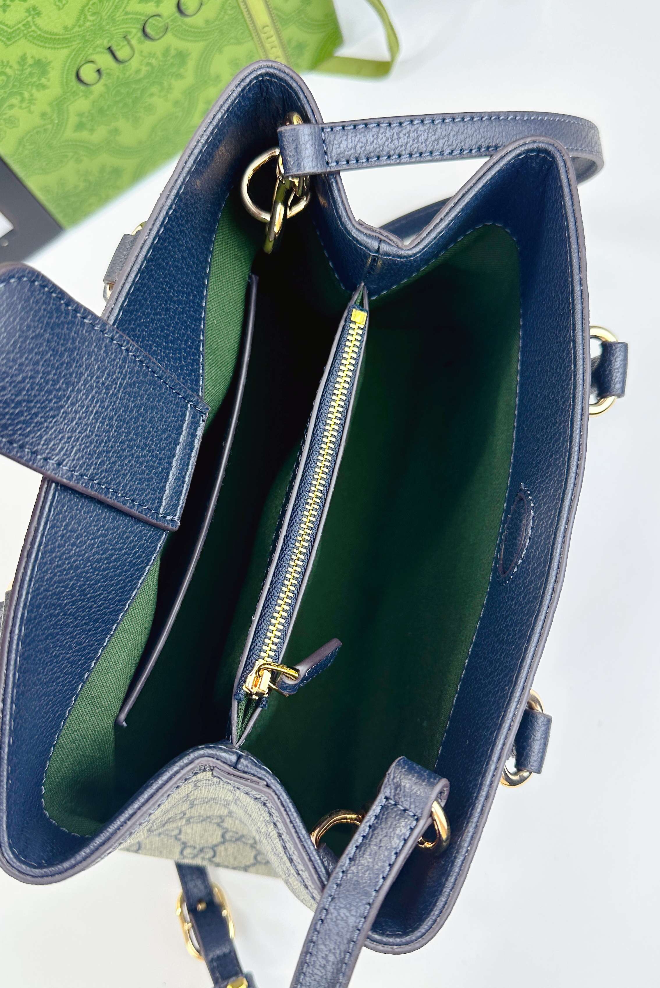 Ophidiaシリーズの新しいデザインソフトレザーバッグ