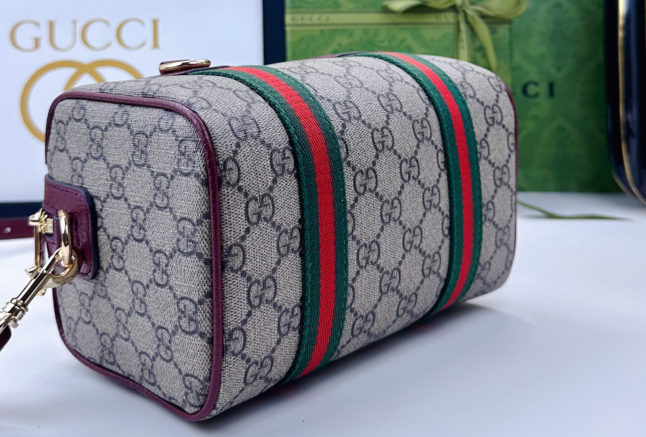 Gucci Mini GG手袋 - 旅行包のクラシックデザインを再現