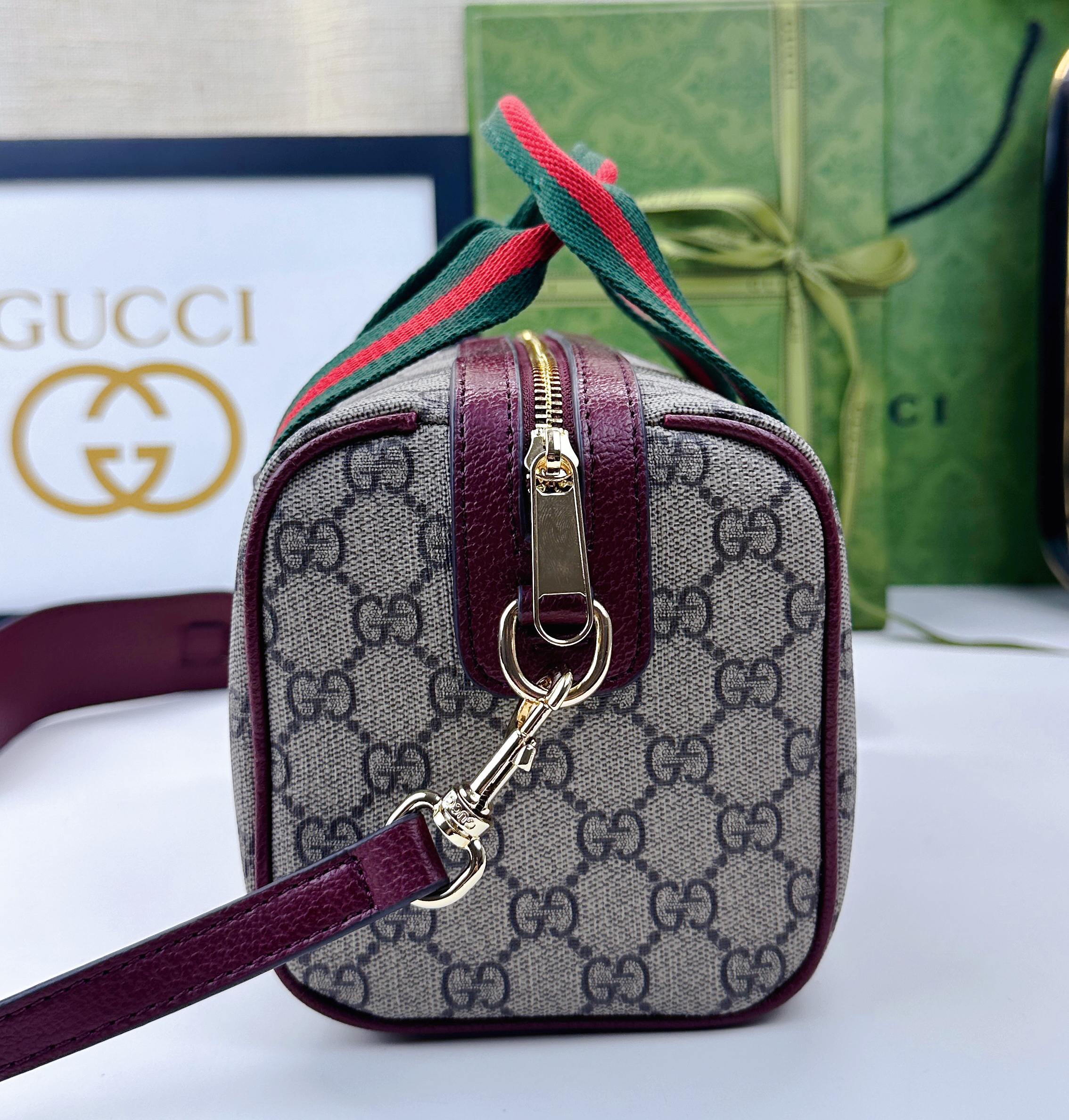 Gucci Mini GG手袋 - 旅行包のクラシックデザインを再現