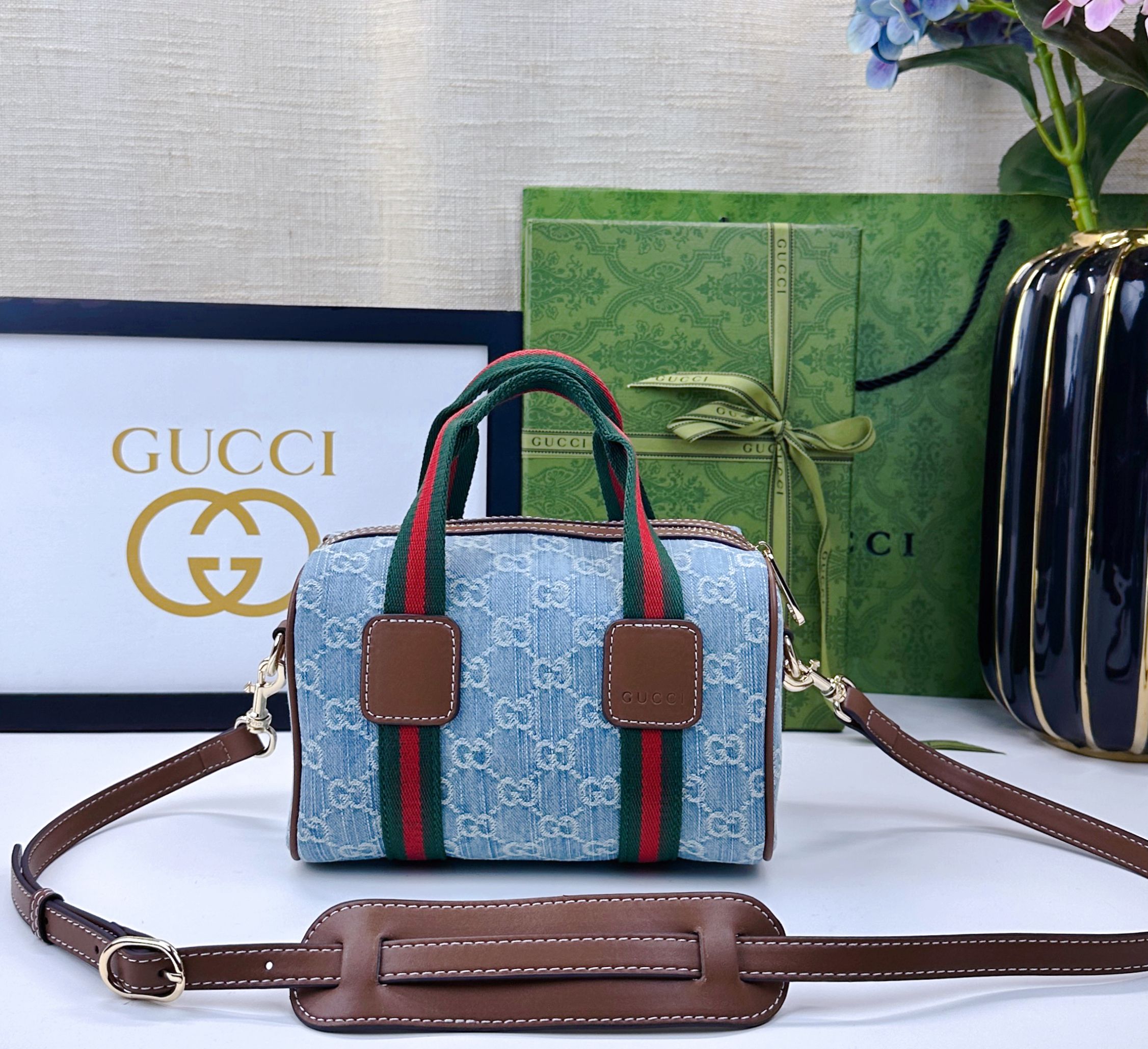 Gucci Mini GG手袋 - クラシックな旅行バッグスタイル