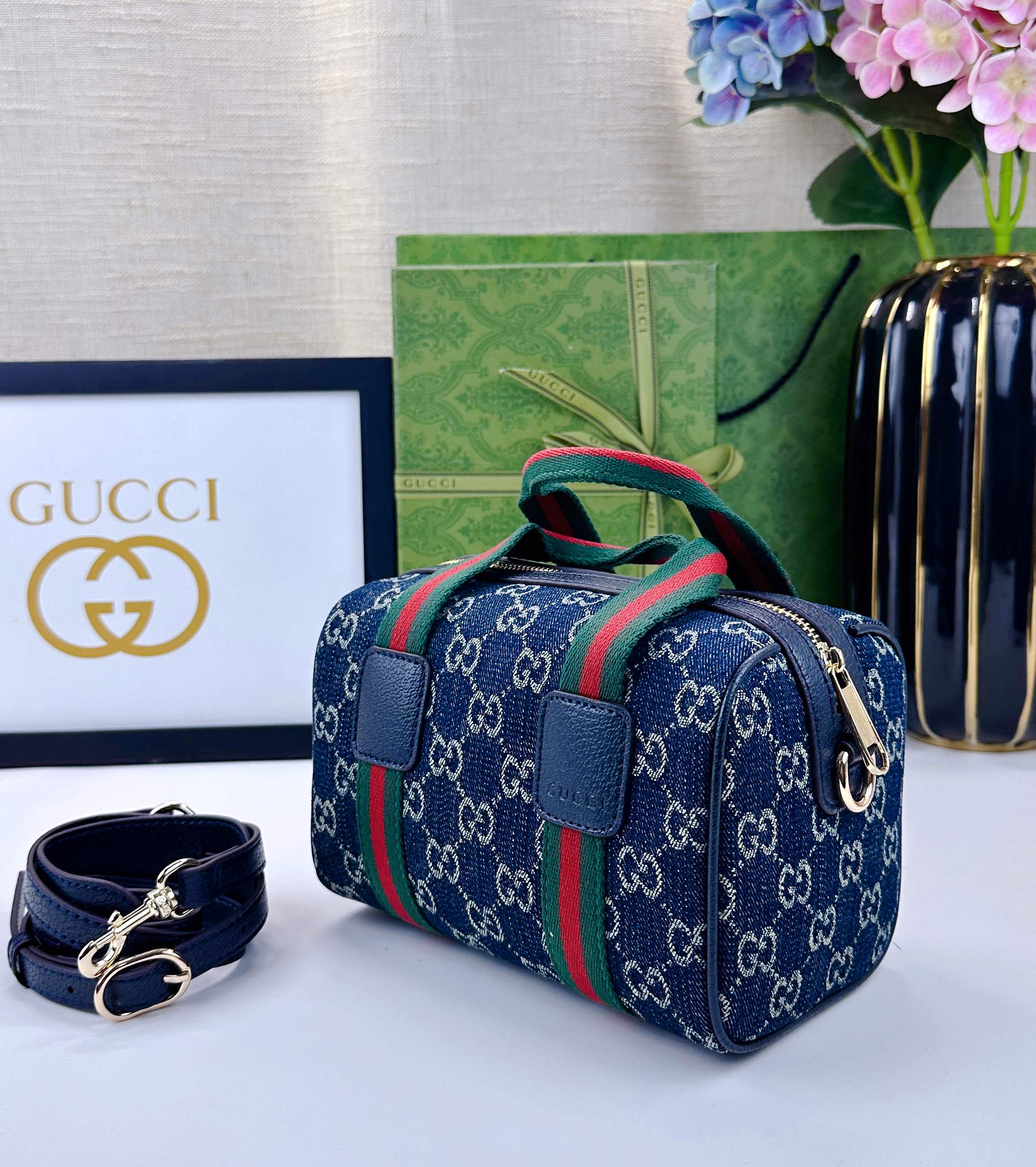 Gucci Mini GG手袋 - 旅行包のクラシックを再解釈したデザイン