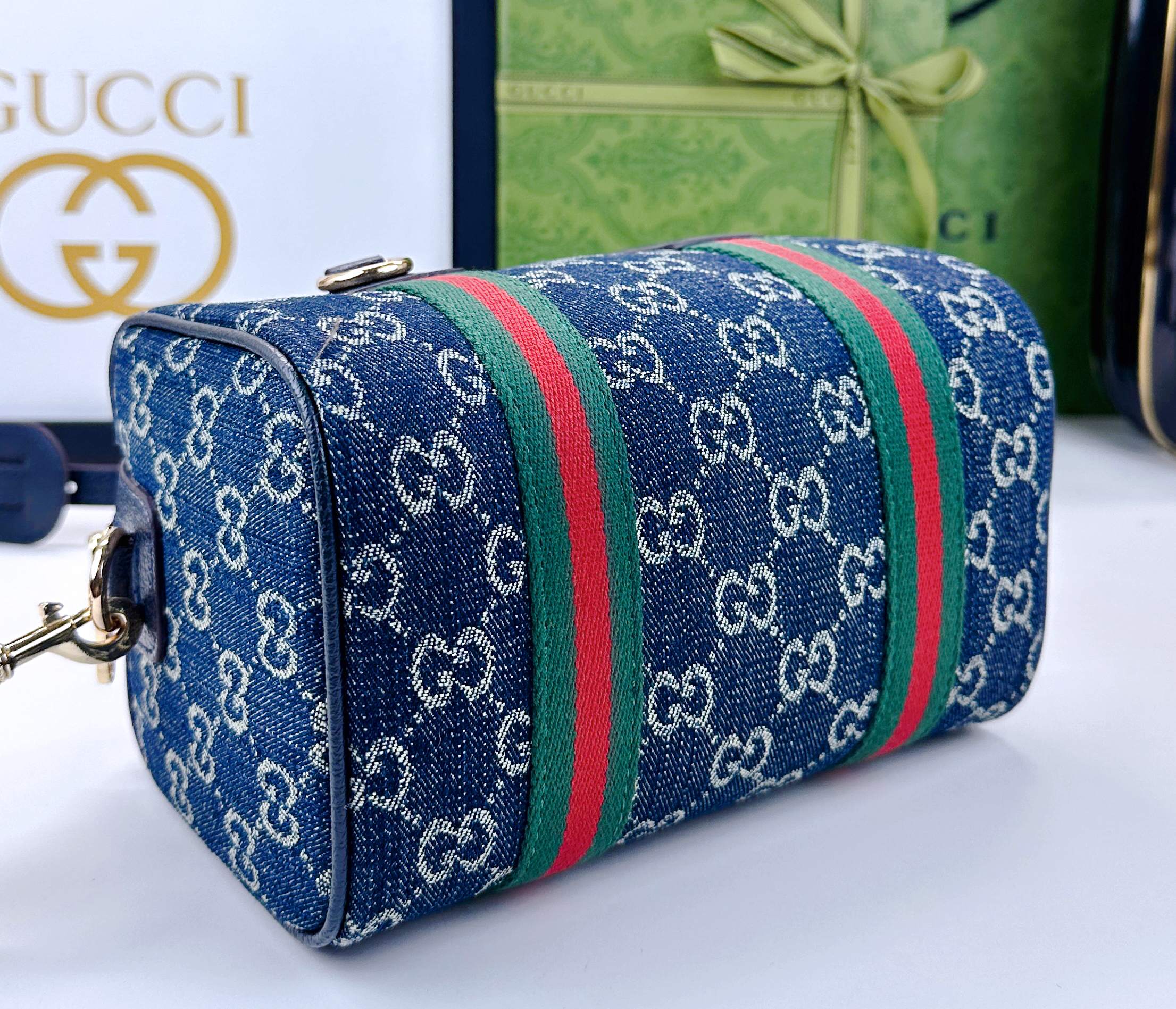 Gucci Mini GG手袋 - 旅行包のクラシックを再解釈したデザイン