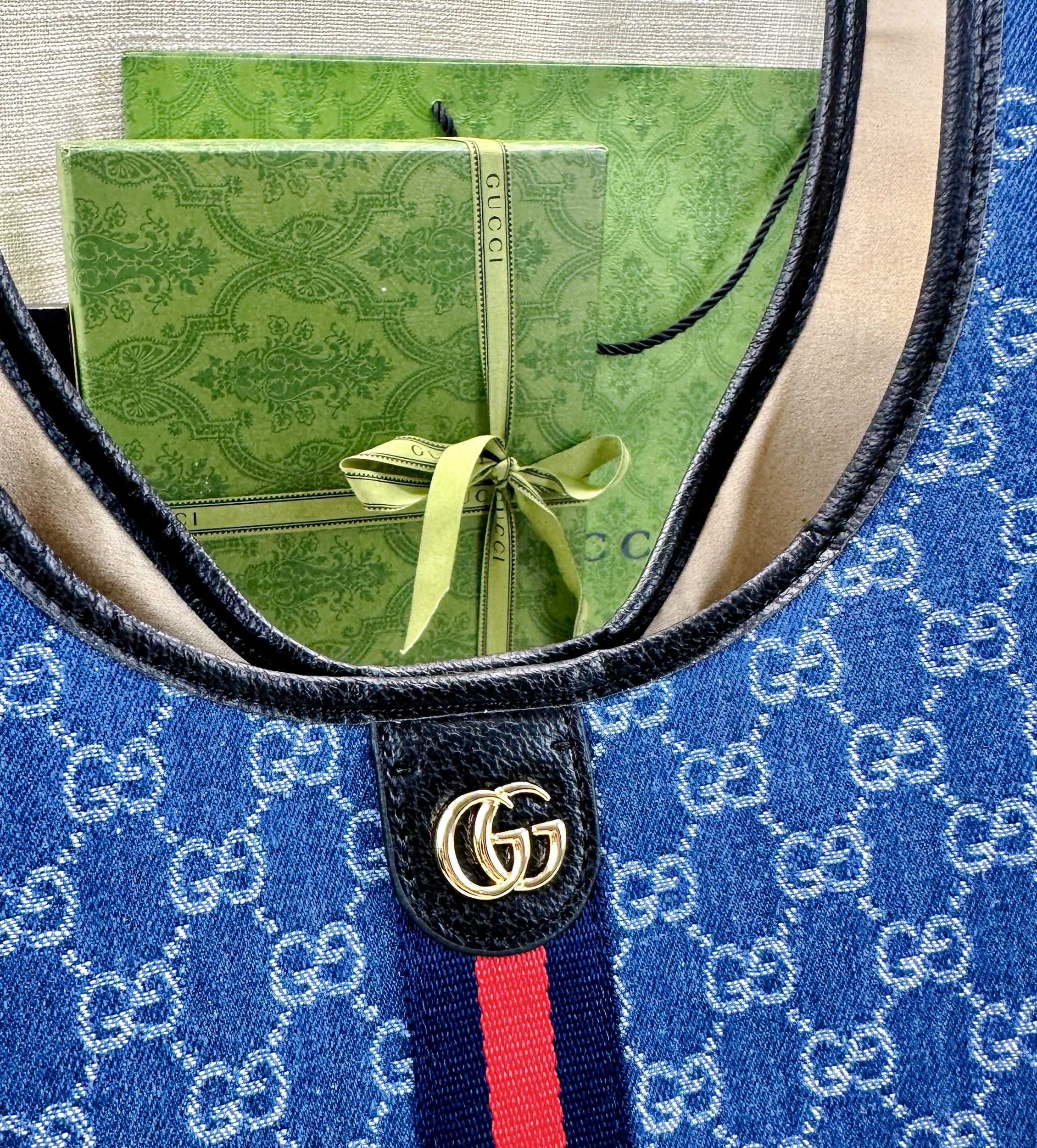 Gucci Giglioシリーズ大容量トートバッグ - GG帆布と可拆卸手拿包